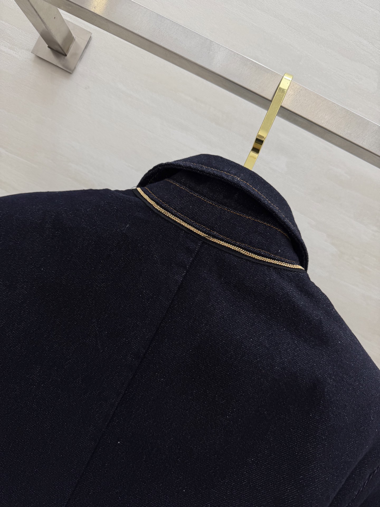 #Brunello Cucinell♡²⁶复古丹宁风西装外套 松弛感天花板 藏青牛仔西装真的太会了！经典