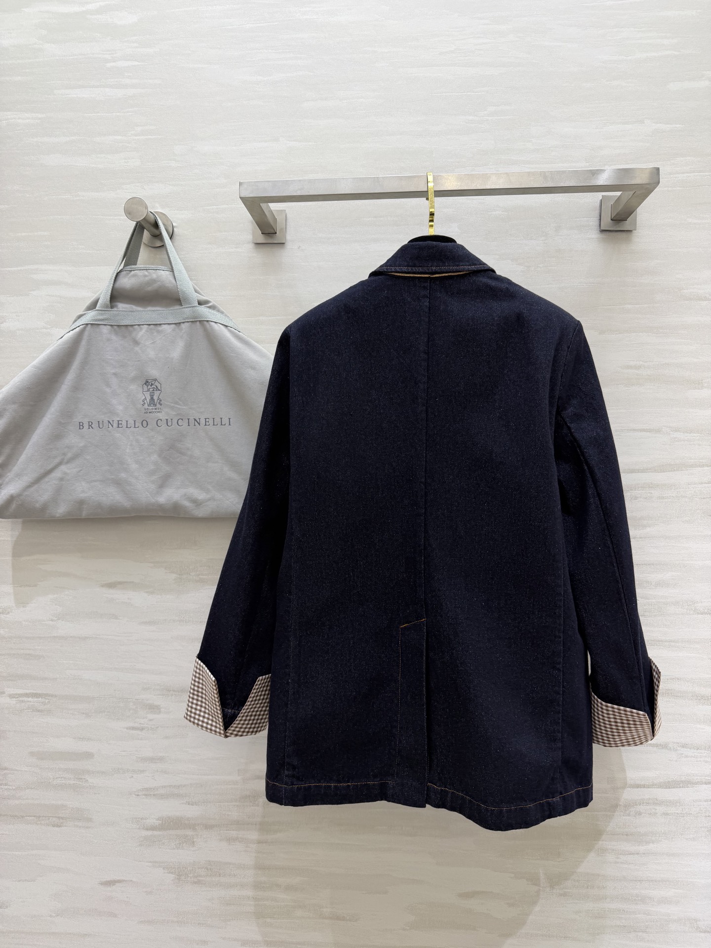 #Brunello Cucinell♡²⁶复古丹宁风西装外套 松弛感天花板 藏青牛仔西装真的太会了！经典