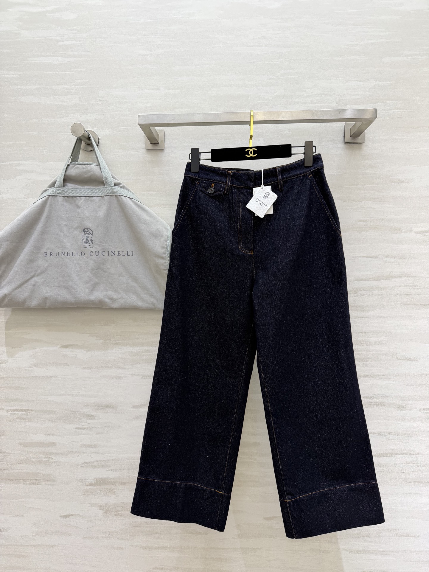 #Brunello Cucinell♡²⁶复古丹宁风直筒牛仔裤 松弛感天花板 藏青牛仔真的太会了！直筒裤