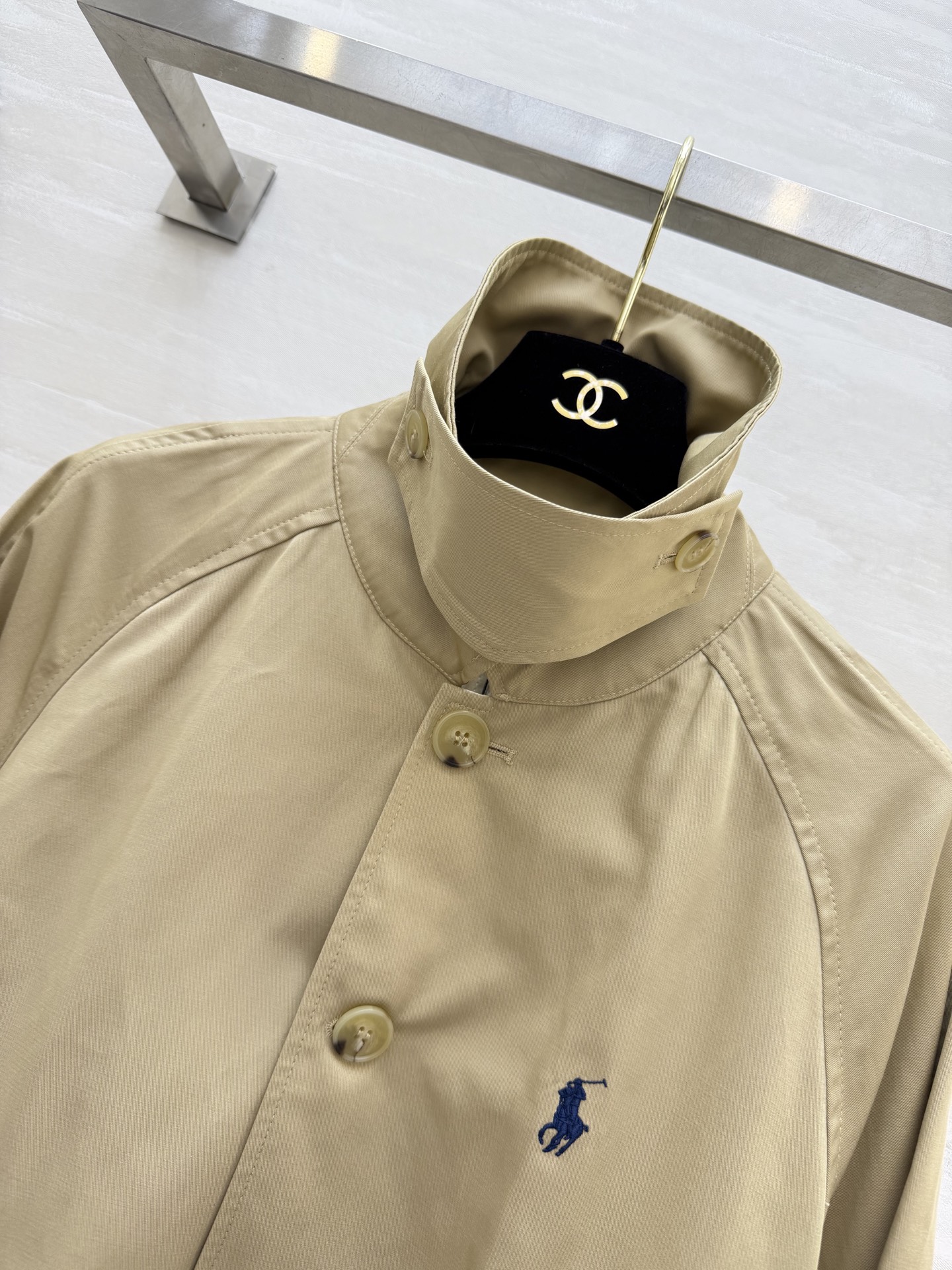 #Ralph Lauren²⁶经典款风衣 永不过时的美式休闲 RL紫标短款风衣真的是王炸单品！三色可选：