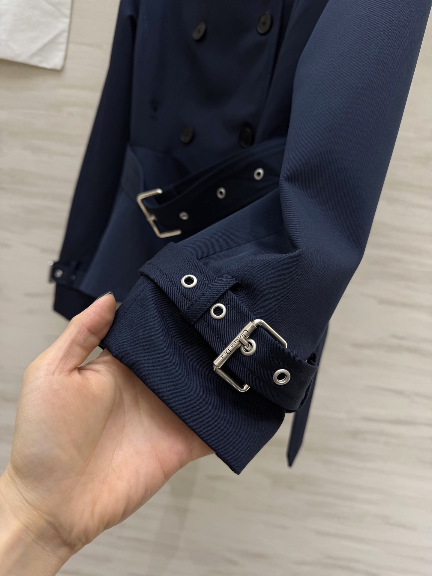 #Dio♡²⁶收腰荷叶摆风衣外套 法式优雅气质 双排扣剪裁气场拉满 腰带收腰显瘦藏肉 荷叶边下摆增添柔美