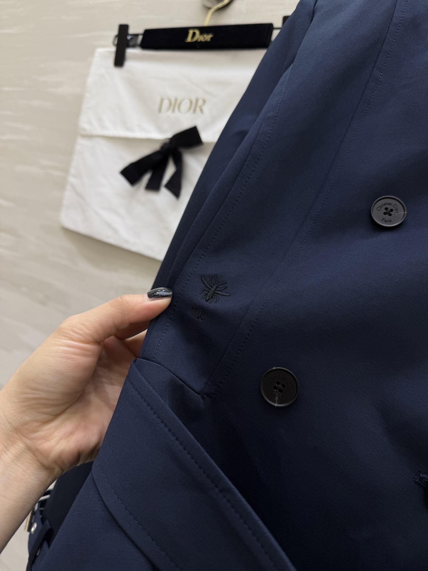 #Dio♡²⁶收腰荷叶摆风衣外套 法式优雅气质 双排扣剪裁气场拉满 腰带收腰显瘦藏肉 荷叶边下摆增添柔美