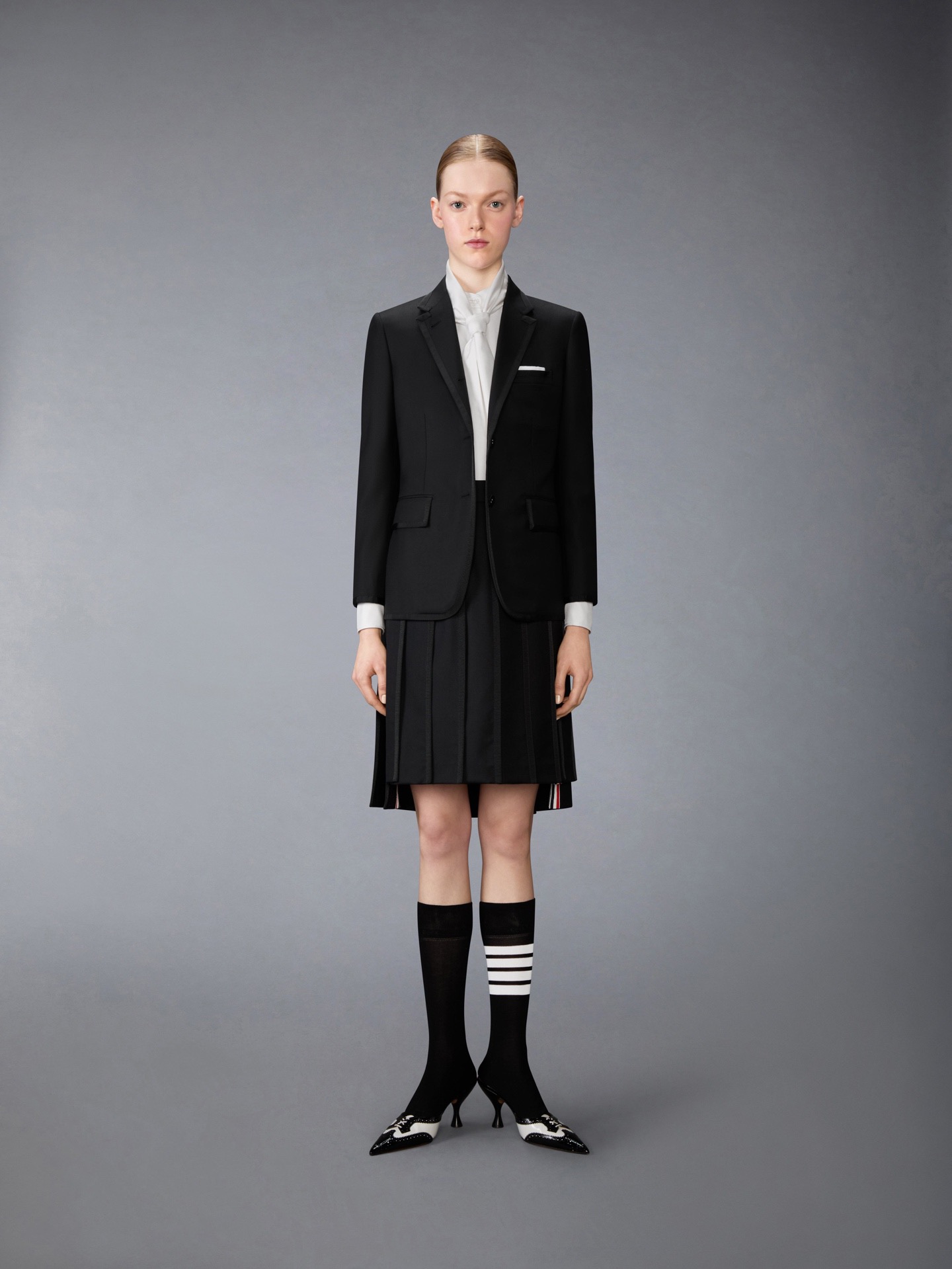 NO:775827,,thom brown-clothing,thom browne,19860909,汤姆布朗-服装,thom browne,,Women's clothing