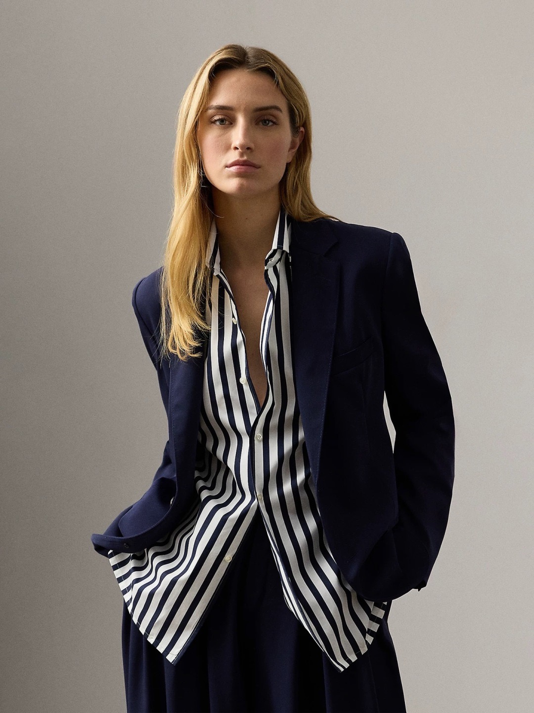 NO:795885,,,19860909,,,Women's clothing