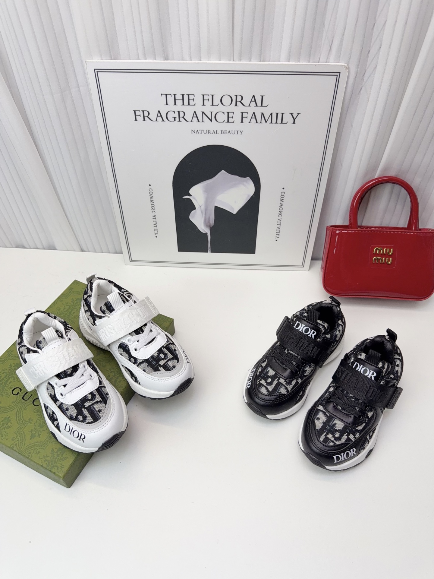 NO:687811,D's sports shoes, size 26-35, Dior, dior, dior, sneakers,19860909D家运动鞋 码数26-35,迪奥,dior,dior,sneakers,,Children's