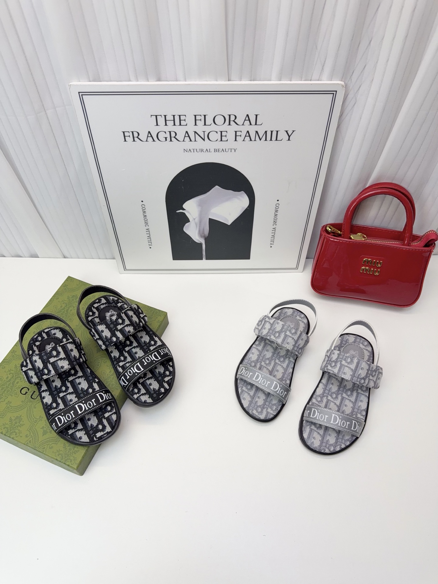 NO:717771,D family sandals, size 26-35, slippers, sandals, dior, sandals, slippers,19860909D家凉鞋 码数26-35,拖鞋，凉鞋,dior,sandals,slippers,,Children's