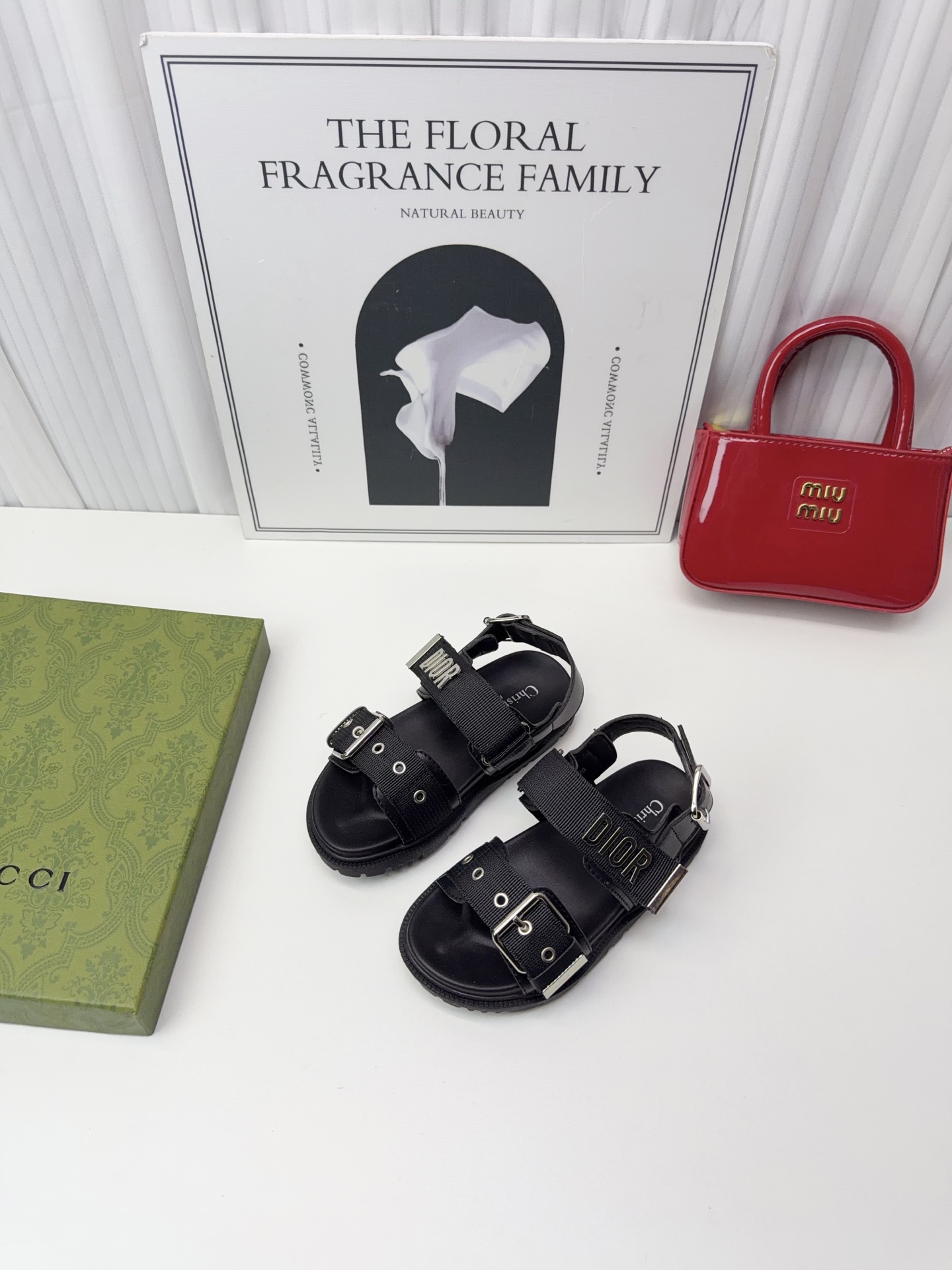 NO:717794,D family sandals, size 26-35, slippers, sandals, dior, sandals, slippers,19860909D家凉鞋 码数26-35,拖鞋，凉鞋,dior,sandals,slippers,,Children's