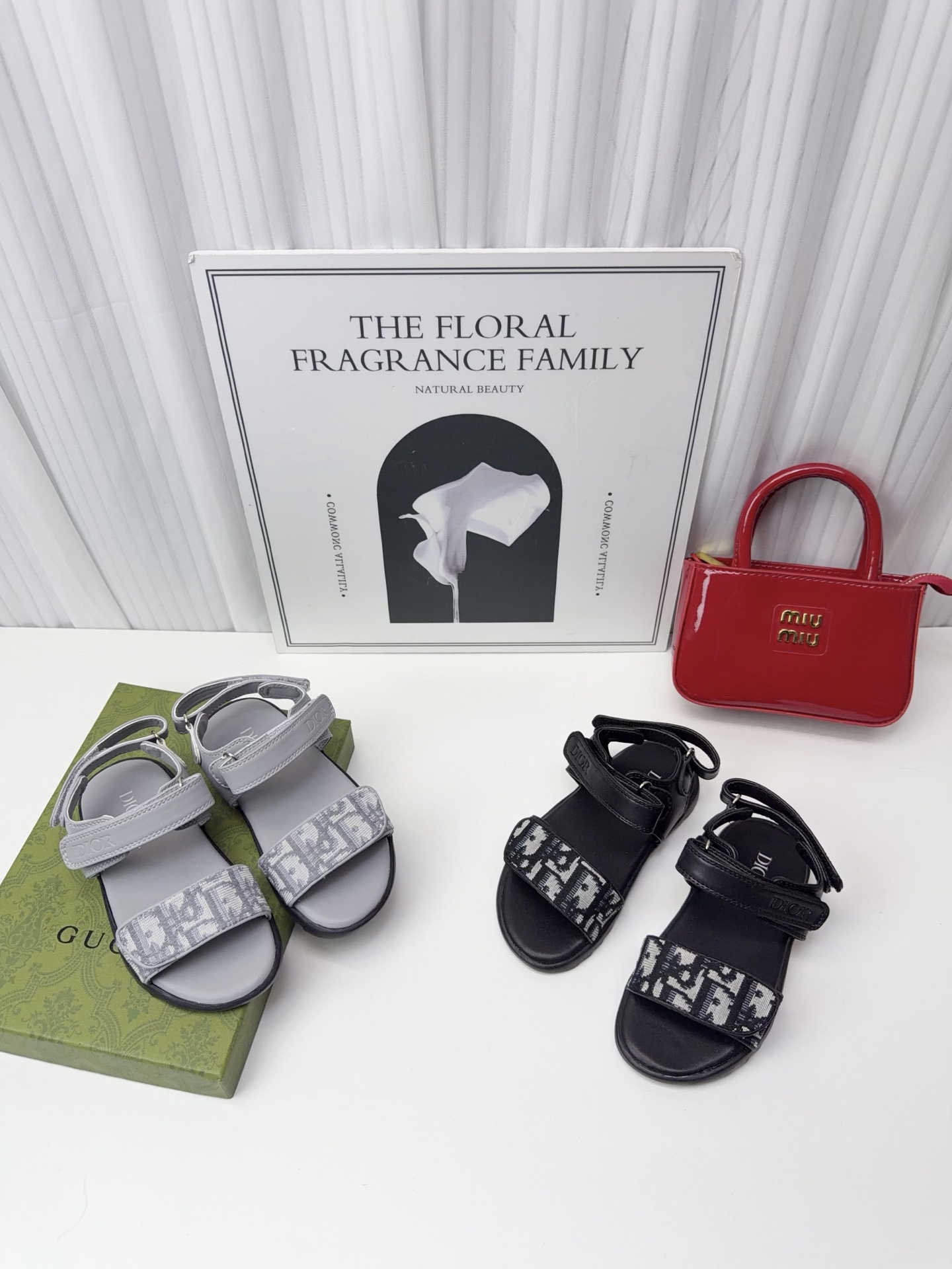 NO:717788,D family sandals, size 26-35, slippers, sandals, dior, sandals, slippers,19860909D家凉鞋 码数26-35,拖鞋，凉鞋,dior,sandals,slippers,,Children's