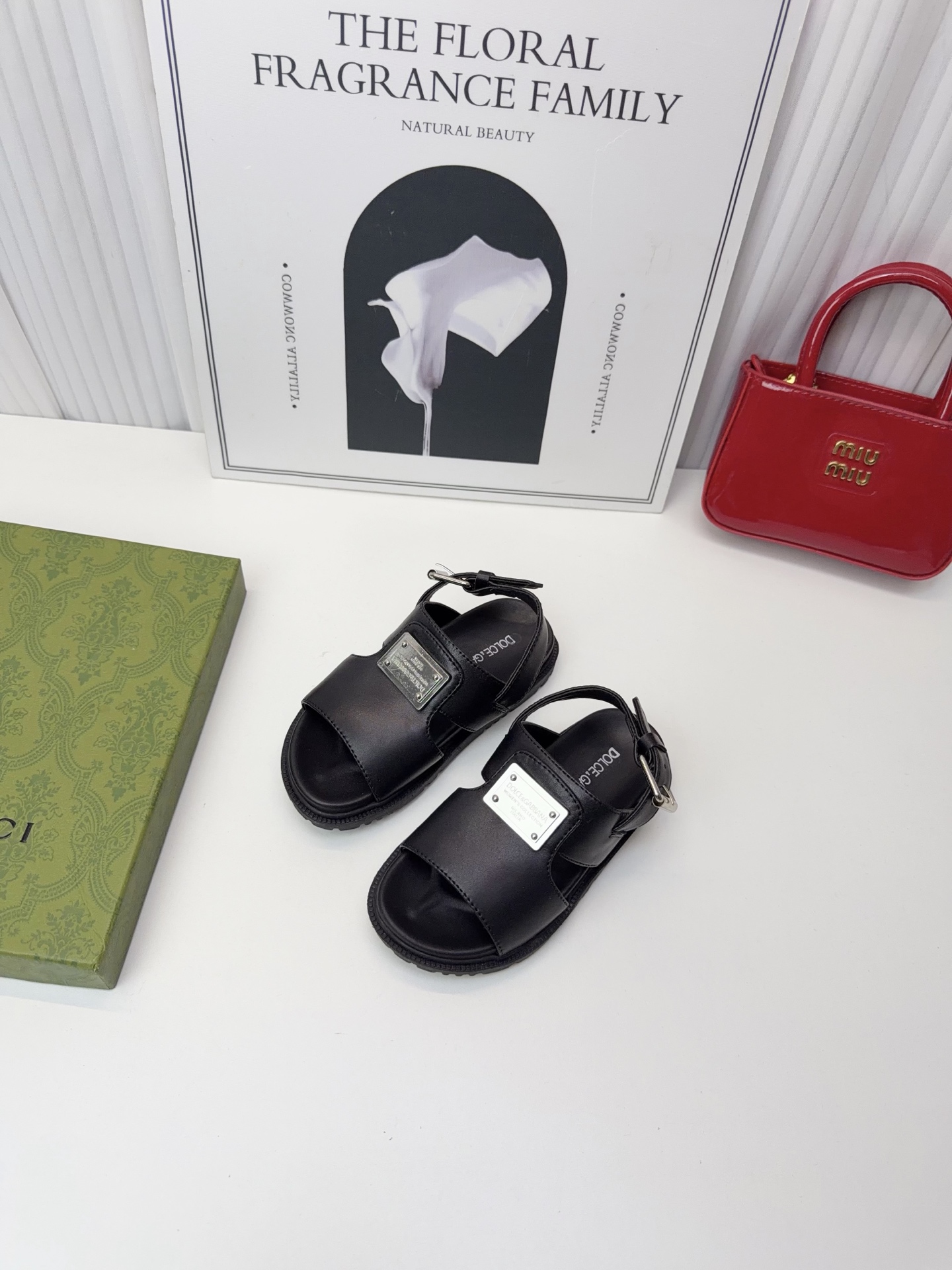 _d0_9sxNxAke__Ryc4zuhbyuVPbkF1ATjcalsUTg