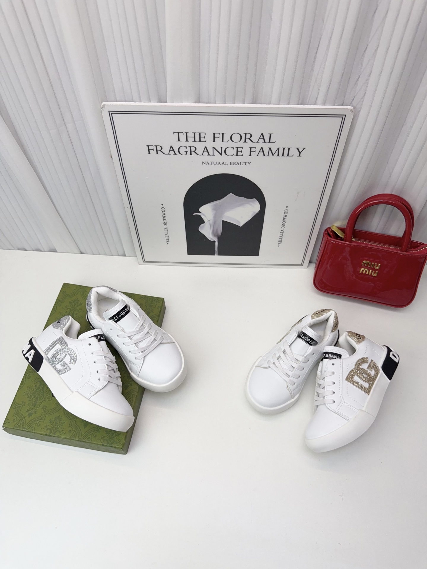 NO:717796,DG sports shoes, sizes 26-35, D&G, Dolce&Gabbana, gucci, sneakers,19860909DG家运动鞋 码数26-35,D&G,Dolce&Gabbana,gucci,sneakers,,Children's