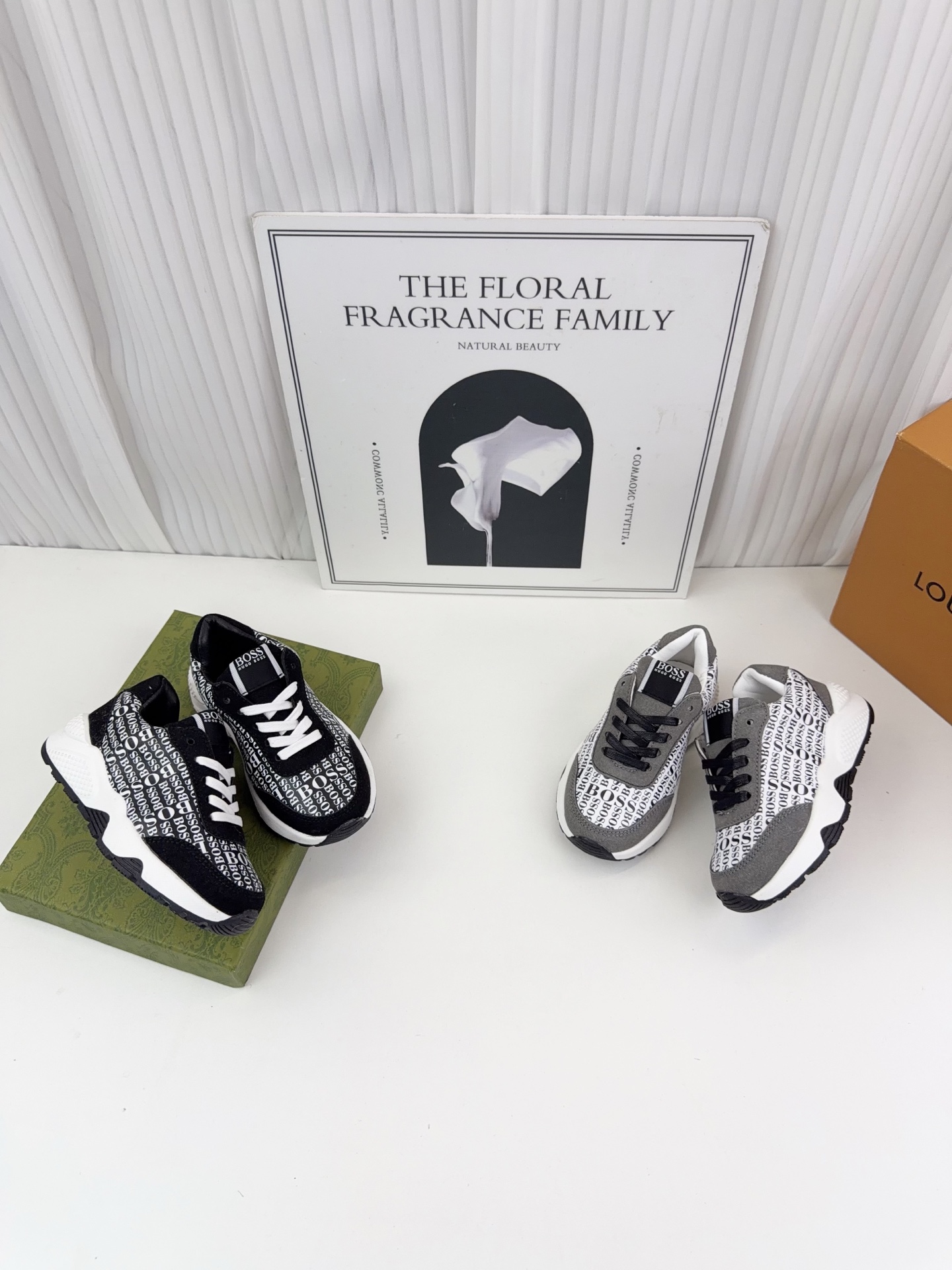 NO:850398,Boss sneakers, size 26-35, internet celebrity niche brand, sneakers,19860909boss家运动鞋 码数26-35,网红小众品牌,sneakers,,Children's
