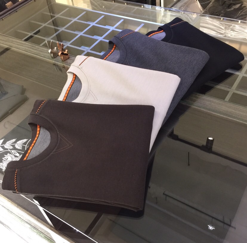 NO:122482,The gospel of Fat Brother H’s new high-quality sweatshirts are launched!  Fresh and natural pure imported custom wool European cotton blend fabric!  The style is excellent, the thread splicing is very rigorous and exquisite, and it is absolutely the first-line OEM requirement!  This style is very versatile and you can't miss it if you taste it!  Black/Gray/Light Gray/Coffee!  Size M~4XL (model/125 catties wear M), hoodie, sweatshirts, alexander wang19860909H家胖哥哥福音春季新品高品质卫衣上线！清新自然 纯进口定制羊毛欧棉混纺面料！版型穿着超赞 螺纹拼接处都非常严谨考究 绝对一线代工要求！这个款式非常百搭 品味男士都不可错过哟！黑色/灰色/浅灰色/咖色！尺码M～4XL（模特/125斤穿M）,,hoodie,sweatshirts,alexander wang,Men's clothing