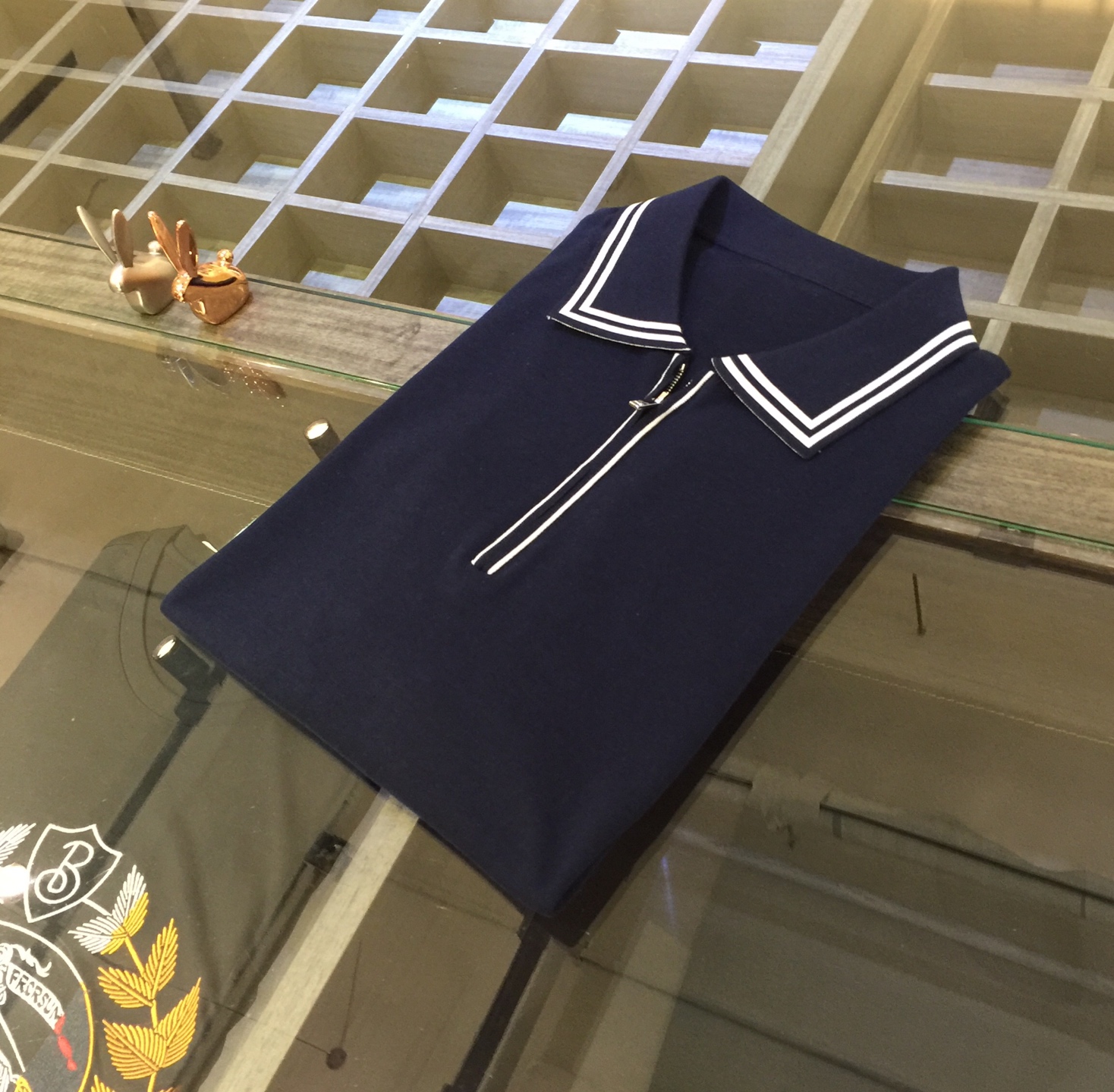 NO:160288,Home A luxury customization ZG gold dictionary solid color top recommendation Lapel half-zipper sweater → 60 16-pin arrow-molded pure cotton fabric, stylish outline, exquisite craftsmanship, absolutely luxurious, fashionable and face-saving upper body, local typified customized version!  Black/white/dark blue/gray green!  Size M~XXXL (model/125 catties wear M), alexander wang19860909A家奢华定制 ZG金典纯色顶级推荐 翻领半拉链针织衫 → 60支16针箭头纹针织纯棉面料 轮廓有型 精湛工艺 上身绝对奢华时尚有面子 土豪定制版！黑色/白色/深蓝色/灰绿色！尺码M～XXXL（模特/125斤穿M）,,alexander wang,Men's clothing