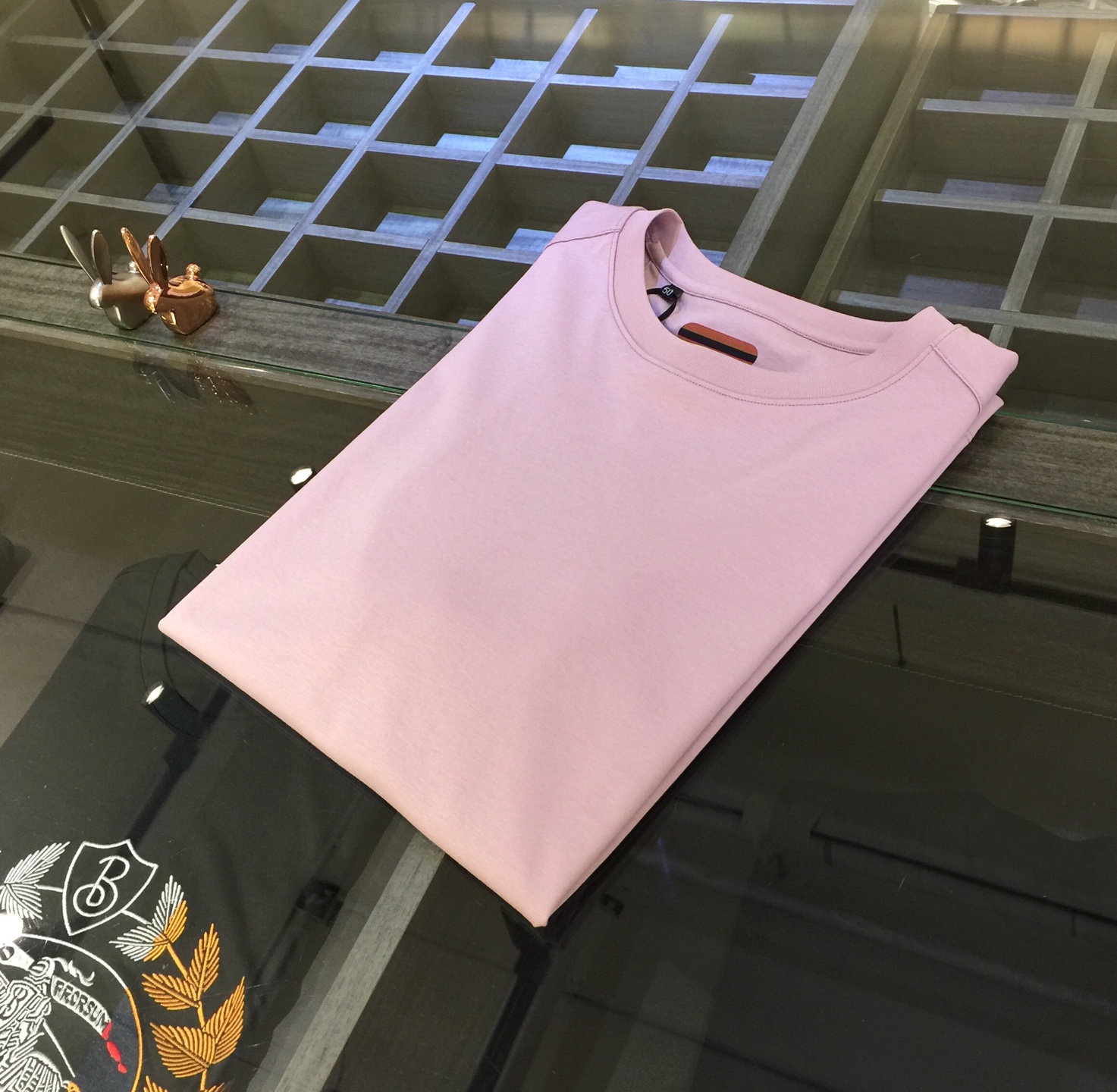 NO:160295,Ze Fat Brother Gospel Summer New Product, Snap All Versions in a flash!  Classic and fashionable versatile version of round neck short sleeves, simple but not simple!  Customized mulberry silk ten-silk super soft fabric. Basic base shirts are indispensable for men's wardrobes. They can be matched with various clothing anytime and anywhere to meet your daily needs. The fabrics and factories we choose are all used by first-tier brands, so we recommend buying them!  Black/white/dark grey/light grey/pink purple/green!  Size M~4XL (model/125 catties wear M), T-shirt, alexander wang19860909Ze家胖哥哥福音夏季新品 秒杀一切版本！经典时尚百搭净版圆领短袖 简约不简单！订制桑蚕丝天丝超柔软面料 男人的衣柜都少不了基础打底衫 随时随地都可以拿来搭配各种服饰 满足您日常生活需求.我们所选择的面料及工厂都是一线品牌所使用的,推荐入手！黑色/白色/深灰色/浅灰色/粉紫色/绿色！尺码M～4XL（模特/125斤穿M）,,T-shirt,alexander wang,Men's clothing