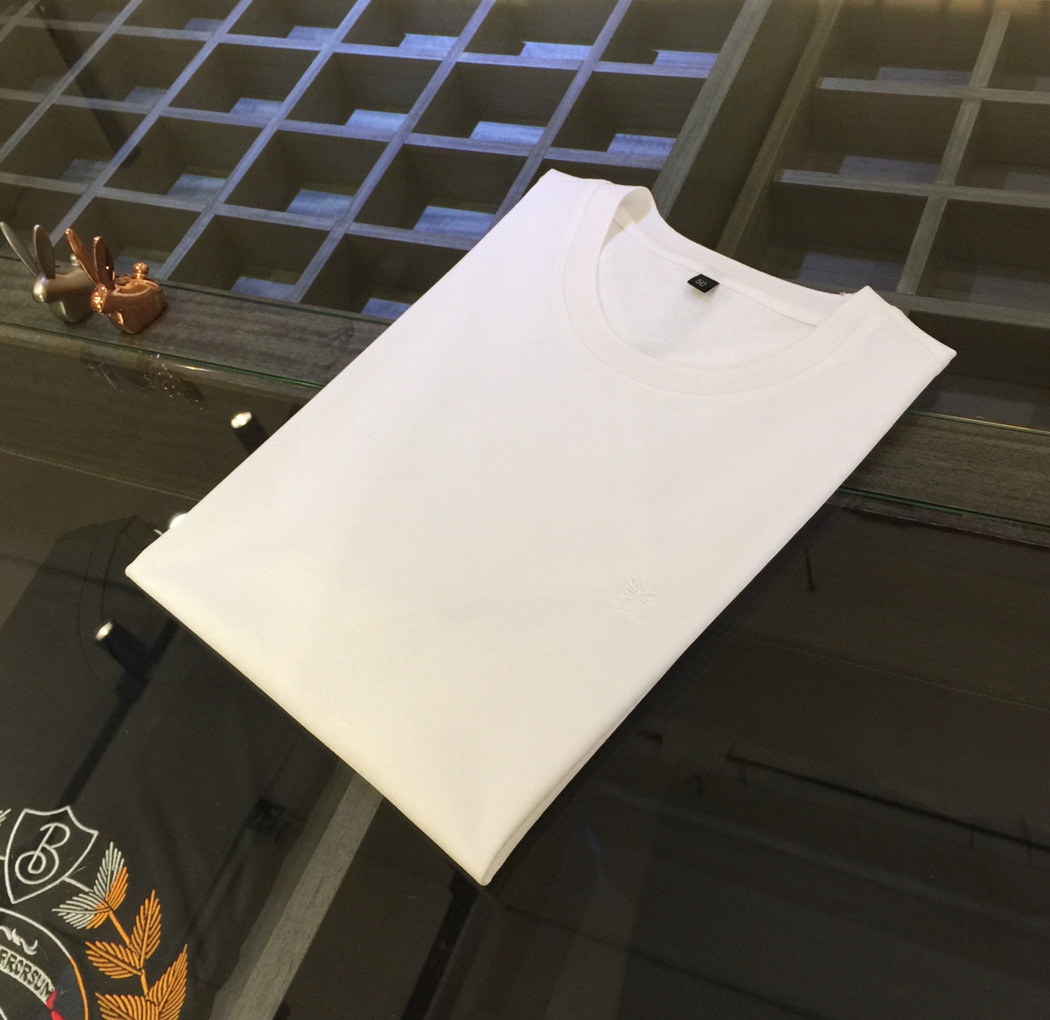 NO:160314,Bv family’s important recommendation!  The latest series of 2025AW, versatile to work and commuting, full of elegant design, a must-have for business elites, using Tiansi Si Si Si Si Si Si Si Si Si Si Si Si Si Si Si Si Si Si Si Si Si Si Si Si Si Si Si Si Si Si Si Si Si Si Si Si Si Si Si Si Si Si Si Si Si Si Si Si Si Si Si Si Si Si Si Si Si Si Si Si Si Si Si Si Si Si Si Si Si Si Si Si Si Si Si Si Si Si Si Si Si Si Si Si Si Si Si Si Si Si Si Si Si Si Si Si Si Si Si Si Si Si Si Si Si Si Si Si Si Si Si Si Si Si Si Shi Made in Business and Leisure, Used in Business and Leisure, Integrated logo design for the dress!  It highlights the overall styling and body-slimming feeling. The overall craftsmanship line is really impeccable. This round-neck fashion all adds points to urban fashion people and has a more gentlemanly charm!  Black/white/coffee!  Size M~XXXL (model/125 catties wear M), bottega veneta, alexander wang19860909Bv家重磅推荐！2025AW最新系列 上班通勤百搭 富于优雅的设计感 商务精英必备 采用天丝丝光一体成型起脚面料 温儒柔软 细腻柔软 上身自然是舒适 圆领商务休闲修身款 无论是商务还是休闲时候都可穿搭 整衣精美logo设计！非常的凸显整体的造型感以及修身上身感 整体的工艺车线真的是无可挑剔的 这样的一款圆领时装 无不为都市时尚人士加分 更加的绅士韵味十足范！黑色/白色/咖色！尺码M～XXXL（模特/125斤穿M）,,bottega veneta,alexander wang,Men's clothing