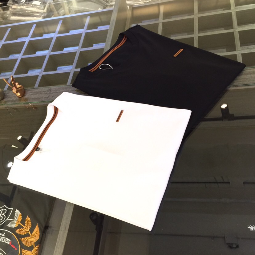 NO:465953,Ze Fat Brother Gospel Summer New Product, Snap All Versions in a flash!  Classic and fashionable versatile round neck short sleeves, three-dimensional logo design on the chest!  Customized mulberry silk super soft modal fabric. Basic base shirts are indispensable for men's wardrobe. They can be matched with various clothing anytime and anywhere to meet your daily needs. The fabrics and factories we choose are all used by first-tier brands, so we recommend buying them!  Black/white!  Size M~4XL (model/125 catties wear M), T-shirt, alexander wang19860909Ze家胖哥哥福音夏季新品 秒杀一切版本！经典时尚百搭圆领短袖 胸前立体Logo设计！订制桑蚕丝超柔软莫代尔面料 男人的衣柜都少不了基础打底衫 随时随地都可以拿来搭配各种服饰 满足您日常生活需求.我们所选择的面料及工厂都是一线品牌所使用的,推荐入手！黑色/白色！尺码M～4XL（模特/125斤穿M）,,T-shirt,alexander wang,Men's clothing