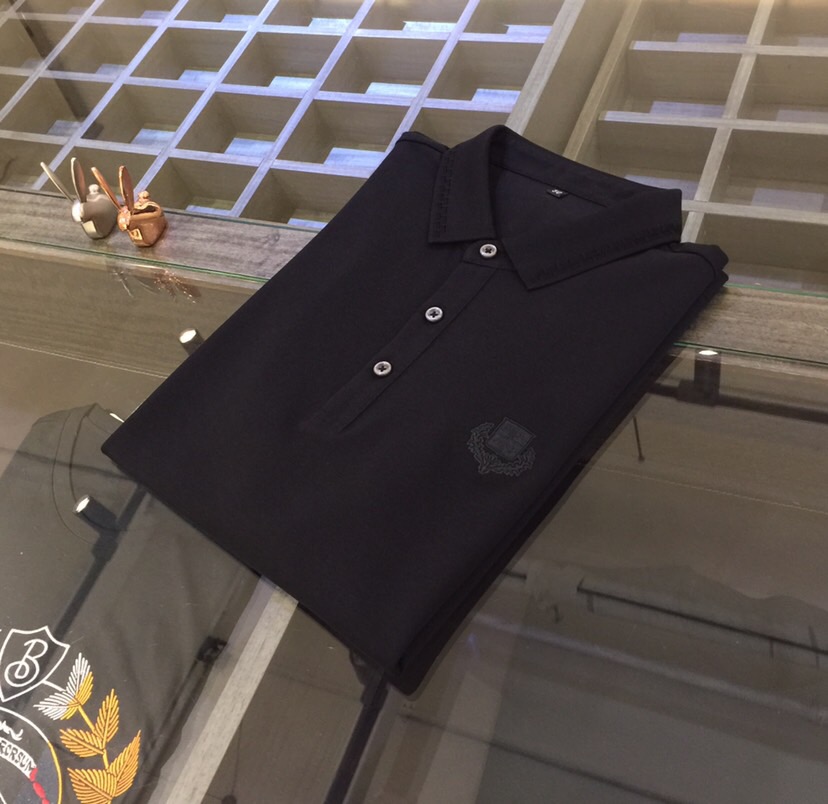 NO:466029,LP Home 2025 Summer latest series, versatile commuting to work, elegant design, a must-have for business elites, made of mulberry silk and mercerized bead floor cotton blend fabric Wen Ru soft, delicate and soft, the upper body is naturally comfortable, lapel business casual slim fit style, you can wear it in both business and leisure!  It highlights the overall styling and body-slimming feeling. The overall craftsmanship line is really impeccable. This kind of lapel fashion adds points to urban fashion people and has a more gentlemanly charm!  Size M~XXXL (model/125 catties wear M), loro piana, alexander wang19860909LP家2025夏季最新系列 上班通勤百搭 富于优雅的设计感 商务精英必备 采用桑蚕丝、丝光珠地棉混纺面料 温儒柔软 细腻柔软 上身自然是舒适 翻领商务休闲修身款 无论是商务还是休闲时候都可穿搭！非常的凸显整体的造型感以及修身上身感 整体的工艺车线真的是无可挑剔的 这样的一款翻领时装 无不为都市时尚人士加分 更加的绅士韵味十足范！尺码M～XXXL（模特/125斤穿M）,,loro piana,alexander wang,Men's clothing