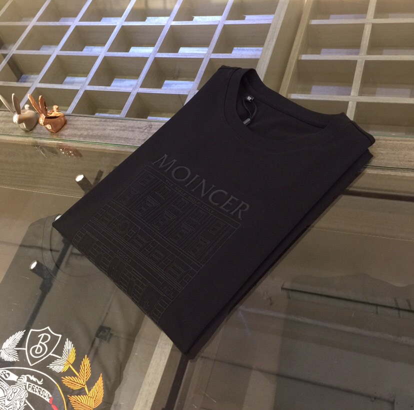 NO:432951,Mo's Fat Brother Gospel Summer New Product, Snap All Versions in a flash!  Classic and fashionable versatile round neck short sleeves, exquisite three-dimensional hot stamping logo design on the chest!  Customized mulberry silk ten-silk super soft fabric. Basic base shirts are indispensable for men's wardrobes. They can be matched with various clothing anytime and anywhere to meet your daily needs. The fabrics and factories we choose are all used by first-tier brands, so we recommend buying them!  Black/white/gray blue!  Size M~4XL (model/125 catties wear M), T-shirt, alexander wang19860909Mo家胖哥哥福音夏季新品 秒杀一切版本！经典时尚百搭圆领短袖 胸前精美立体烫印Logo设计！订制桑蚕丝天丝超柔软面料 男人的衣柜都少不了基础打底衫 随时随地都可以拿来搭配各种服饰 满足您日常生活需求.我们所选择的面料及工厂都是一线品牌所使用的,推荐入手！黑色/白色/灰兰色！尺码M～4XL（模特/125斤穿M）,,T-shirt,alexander wang,Men's clothing