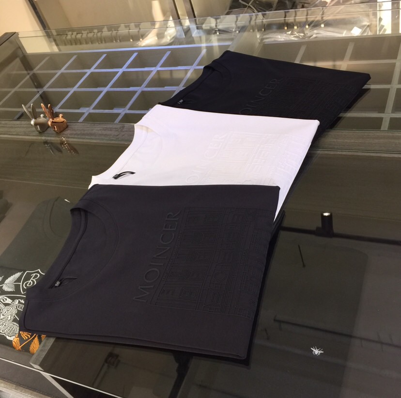 NO:439685,Mo's Fat Brother Gospel Summer New Product, Snap All Versions in a flash!  Classic and fashionable versatile round neck short sleeves, exquisite three-dimensional hot stamping logo design on the chest!  Customized mulberry silk ten-silk super soft fabric. Basic base shirts are indispensable for men's wardrobes. They can be matched with various clothing anytime and anywhere to meet your daily needs. The fabrics and factories we choose are all used by first-tier brands, so we recommend buying them!  Black/white/gray blue!  Size M~4XL (model/125 catties wear M), T-shirt, alexander wang19860909Mo家胖哥哥福音夏季新品 秒杀一切版本！经典时尚百搭圆领短袖 胸前精美立体烫印Logo设计！订制桑蚕丝天丝超柔软面料 男人的衣柜都少不了基础打底衫 随时随地都可以拿来搭配各种服饰 满足您日常生活需求.我们所选择的面料及工厂都是一线品牌所使用的,推荐入手！黑色/白色/灰兰色！尺码M～4XL（模特/125斤穿M）,,T-shirt,alexander wang,Men's clothing