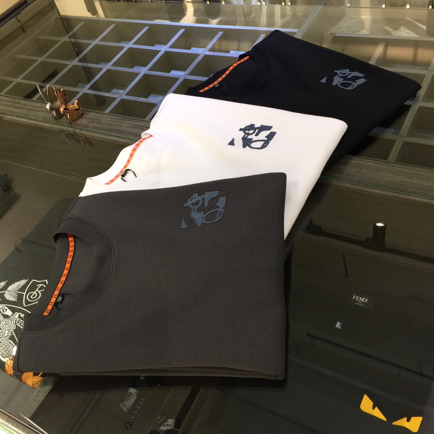 NO:545365,The gospel of Fat Brother H’s new high-quality sweatshirts are launched!  Fresh and natural, high-end fabrics!  Imported custom fleece top modal cotton fabric!  The style is excellent, the thread splicing of the neckline is very rigorous and exquisite, and it is absolutely the first-line OEM requirement!  This style is very versatile and you can't miss it if you taste it!  Black/white/grey!  Size M~4XL (model/125 catties wear M), hoodie, sweatshirts, alexander wang19860909H家胖哥哥福音秋冬新品高品质卫衣上线！清新自然 高端面料打造！进口定制抓绒顶级莫代尔棉面料！版型穿着超赞 领口螺纹拼接处都非常严谨考究 绝对一线代工要求！这个款式非常百搭 品味男士都不可错过哟！黑色/白色/灰色！尺码M～4XL（模特/125斤穿M）,,hoodie,sweatshirts,alexander wang,Men's clothing