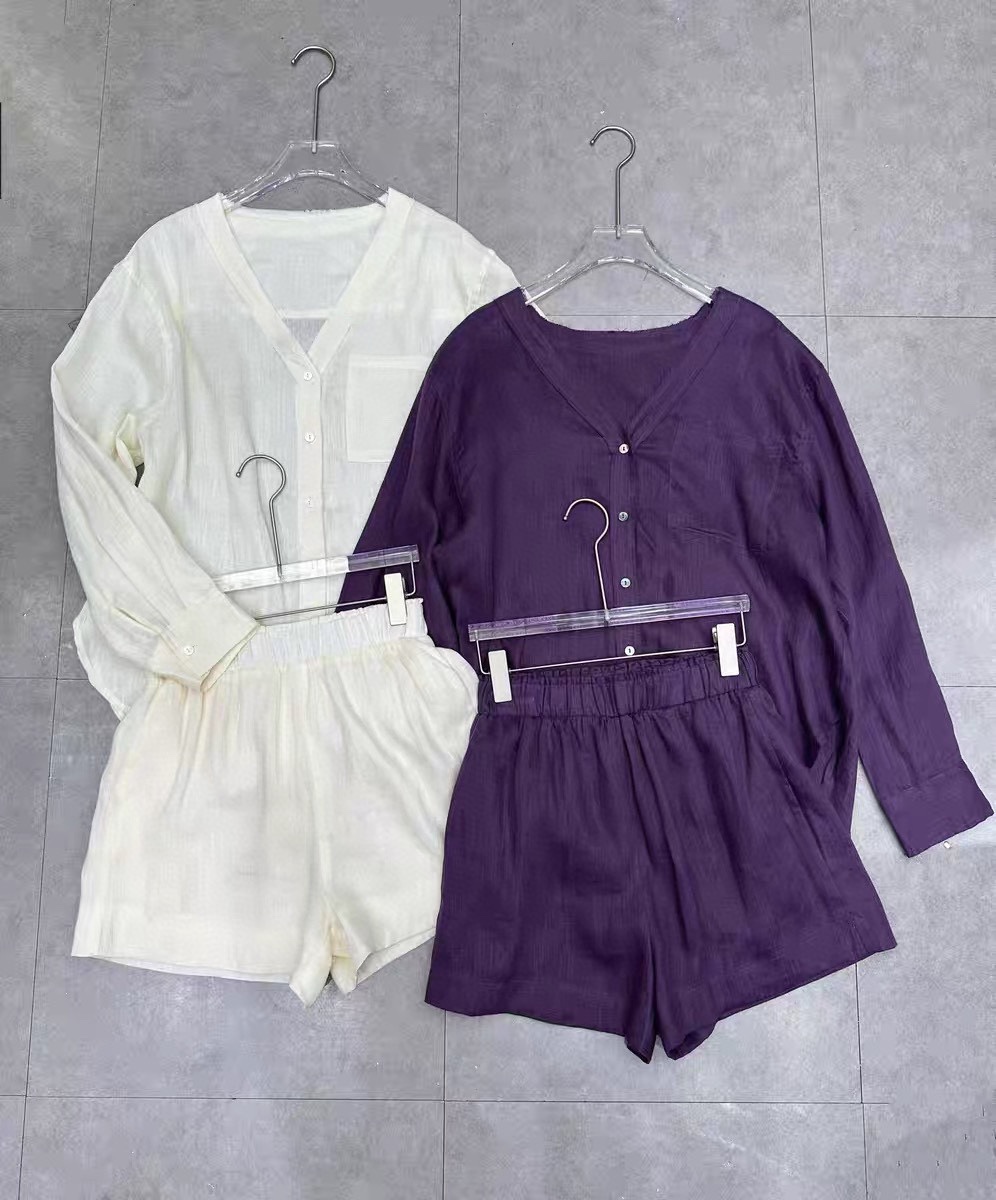 Elegant Purple Linen Two-Piece Set - V-Neck Blouse & Shorts Summer Outfit 3 i1719420329 259 0