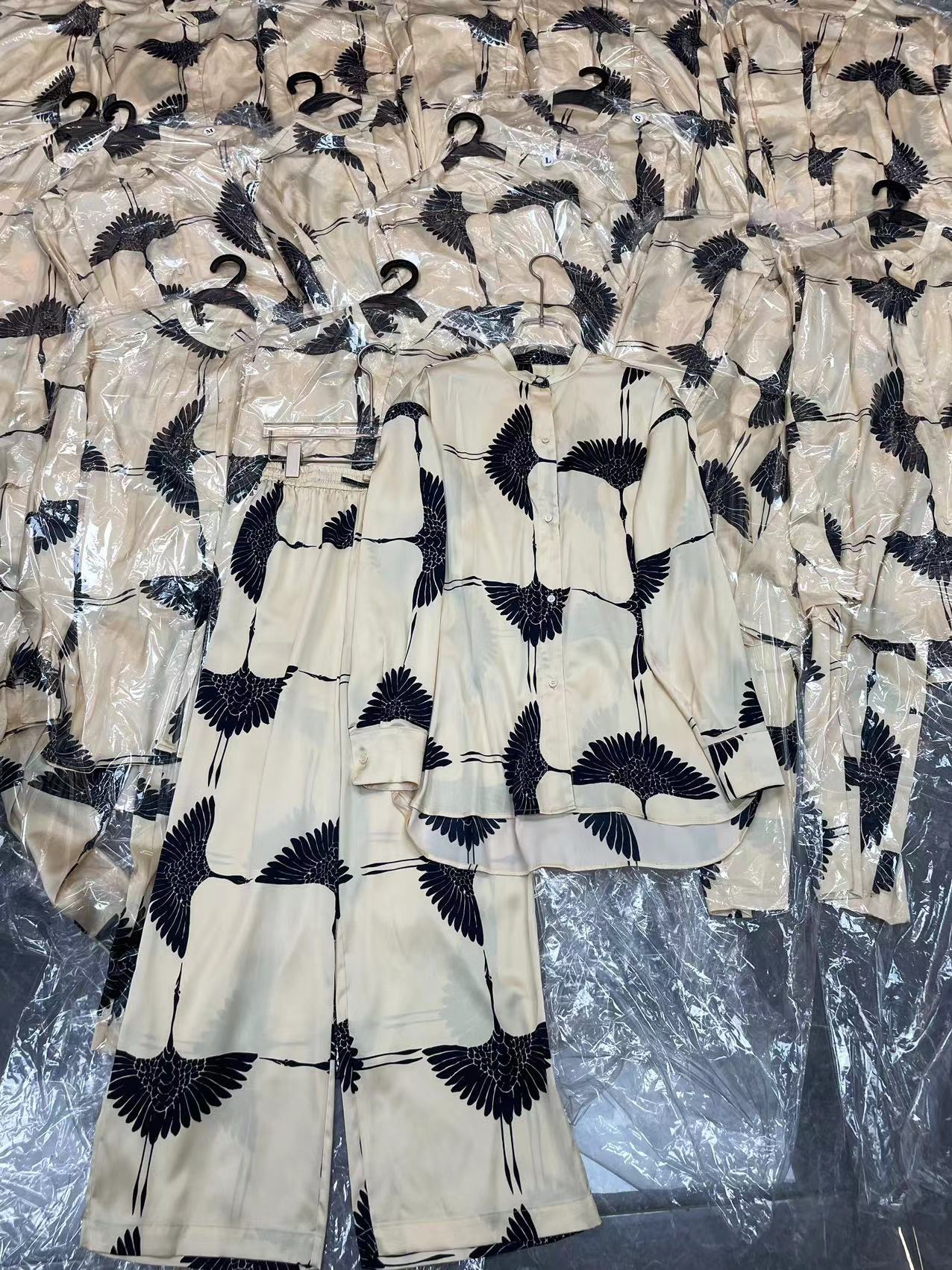 High-Quality Women’s Clothes: Stylish Designs for Flattering Silhouettes - 图片 2
