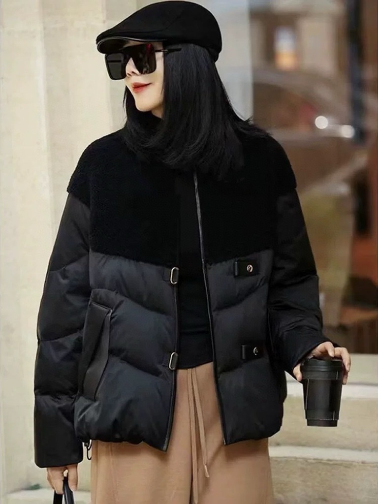 Luxurious Women’s Outfits: High-End Quality Furs for Elegance and Warmth - 图片 2