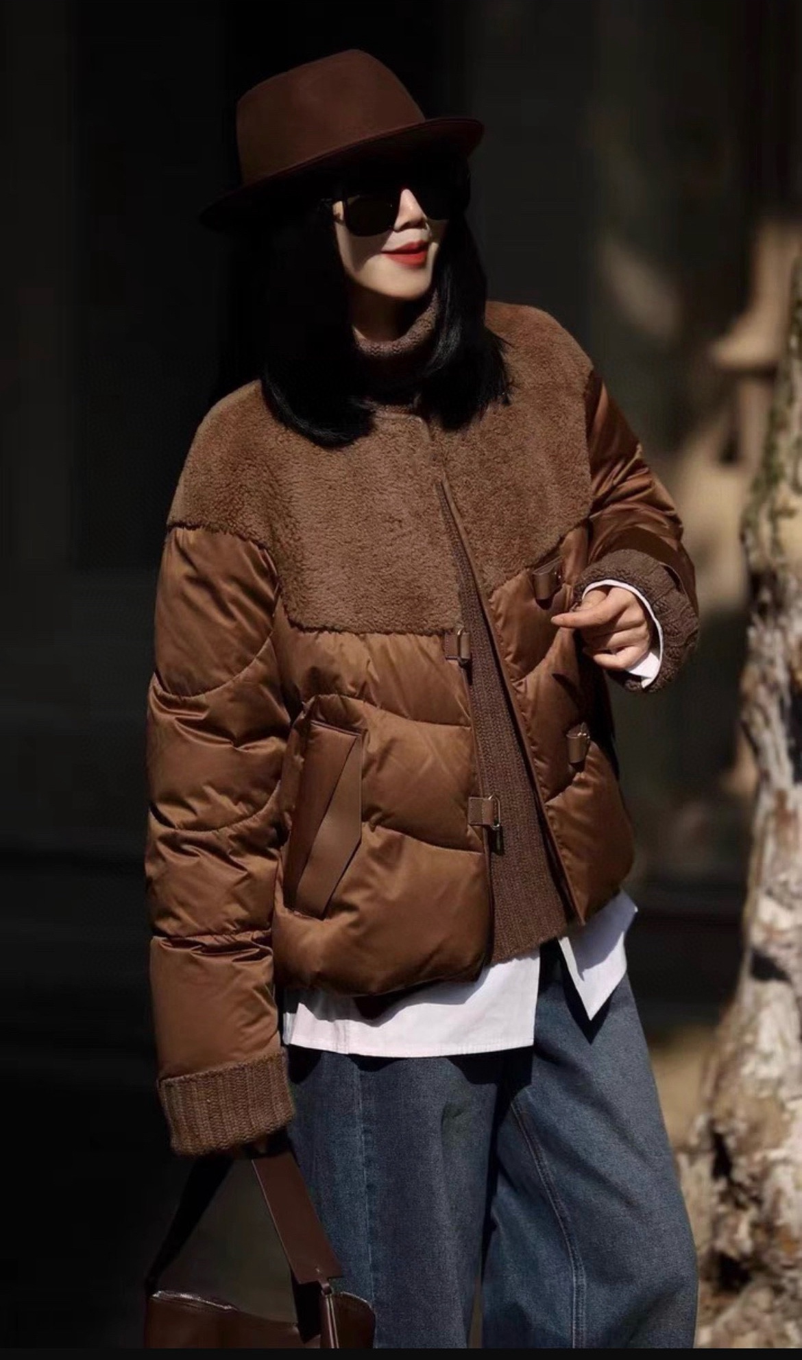 Luxurious Women’s Outfits: High-End Quality Furs for Elegance and Warmth - 图片 9