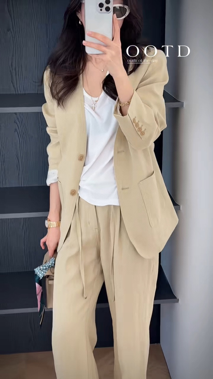 “High-Quality Women’s Suit with Classic Design for Long-Legged Look” - 图片 9