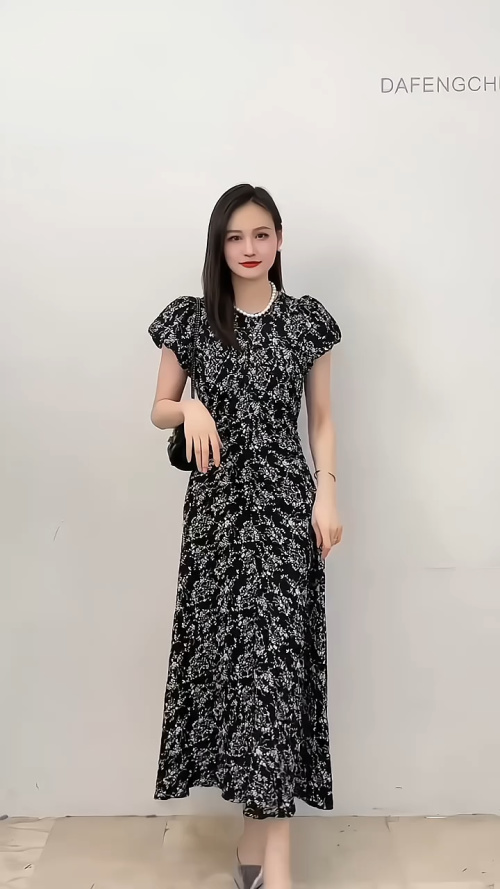 Elegant Floral Midi Dress with Puff Sleeves - Vintage French Style 1 Elegant Floral Midi Dress with Puff Sleeves - Vintage French Style