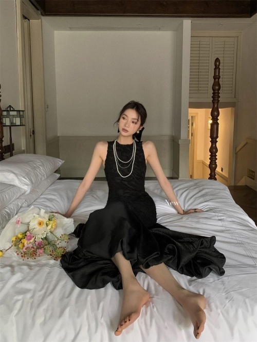 Elegant Floral Bud Waist Slimming Dress - Romantic Summer Style for Women 1 Elegant Floral Bud Waist Slimming Dress - Romantic Summer Style for Women