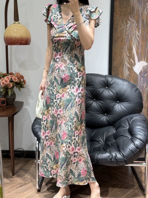 Elegant Floral V-Neck Maxi Dress with Ruffle Sleeves - Vintage Style 1 Elegant Floral V-Neck Maxi Dress with Ruffle Sleeves - Vintage Style
