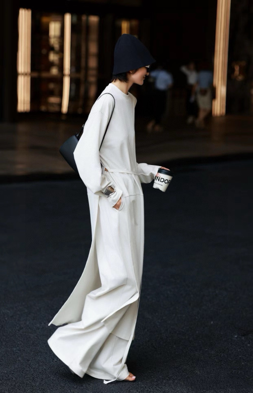 Elegant Women's Two-Piece Set: Long Slit Top and Wide-Leg Pants - Minimalist Style 1 Elegant Women's Two-Piece Set: Long Slit Top and Wide-Leg Pants - Minimalist Style