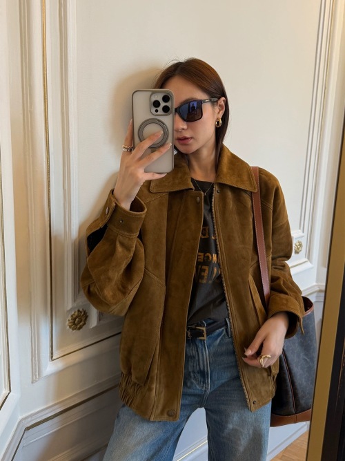Retro Suede Bomber Jacket - Oversized Fit, Vintage Style, Modern City Look 1 Retro Suede Bomber Jacket - Oversized Fit, Vintage Style, Modern City Look