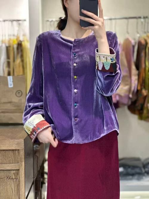 Elegant Velvet Jacket with Embroidered Cuffs - Purple, Luxurious, Versatile 1 Elegant Velvet Jacket with Embroidered Cuffs - Purple, Luxurious, Versatile