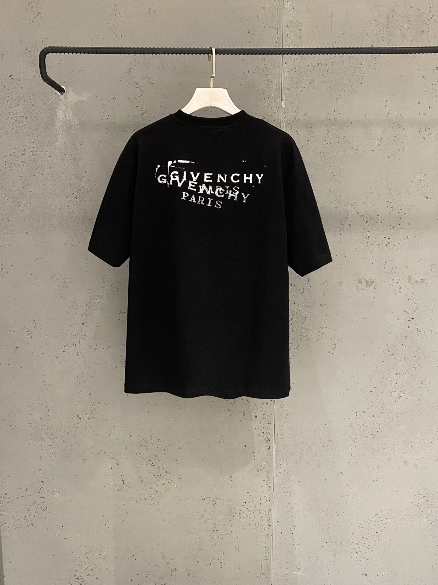 Футболка Givenchy с логотипом