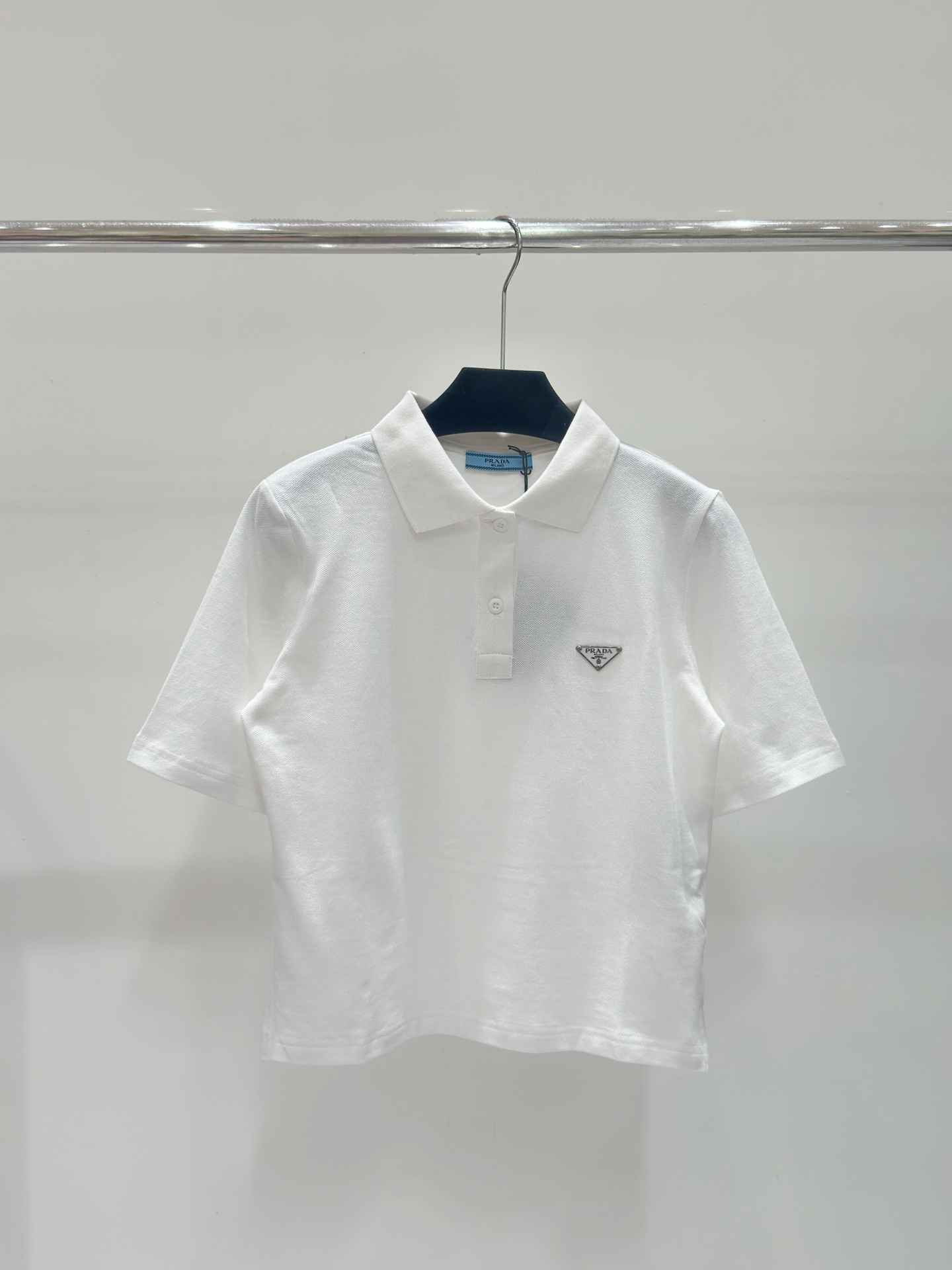 Prada Magasin
 Vêtements T-Shirt Vendeurs en ligne
 Noir Blanc Collection printemps – été Manches courtes