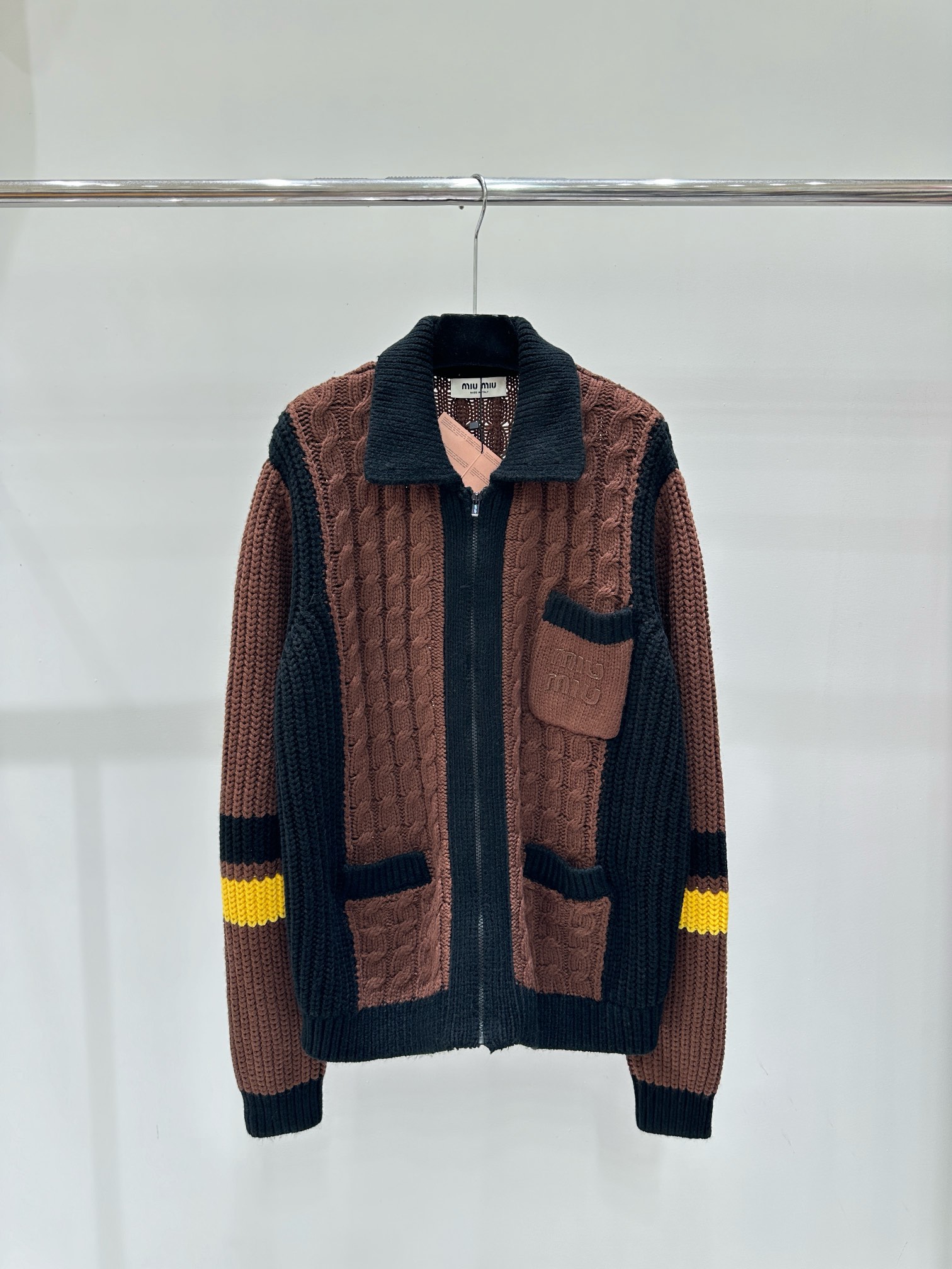 MiuMiu Abbigliamento Cardigan Rosso mattone Lavorazione a maglia Collezione Autunno Vintage