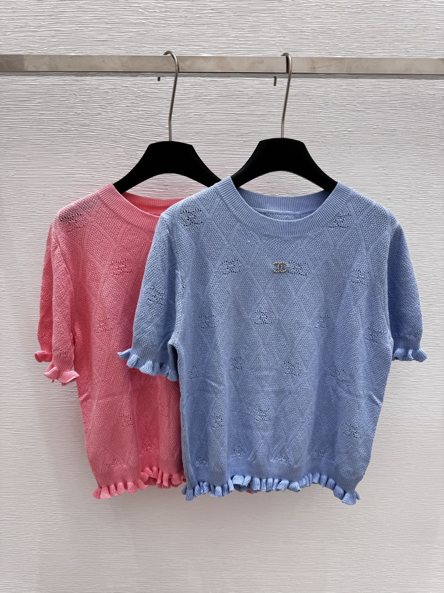 NO:306988,CH Home Spring and Summer New Style, Rhombus Knitted Round Neck Short Sleeve Color Pink Sky Blue Size 36.38.40, T-shirt,alexander wang19860909CH家  春夏新款 木耳边菱格针织圆领短袖 颜色粉色 天蓝 尺码36.38.40,,T-shirt,alexander wang,Women's clothing
