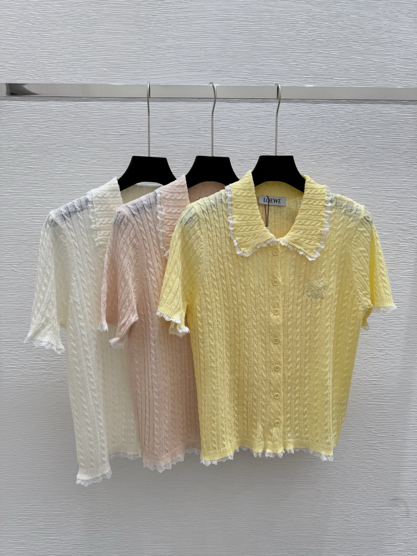 NO:434865,LO Home New Summer Lace Lapel Knit Cardigan Color Yellow Pink White Size 36.38.40,,alexander wang19860909LO家 夏季新款 花边翻领针织开衫 颜色黄色 粉色 白色 尺码36.38.40,,alexander wang,Women's clothing