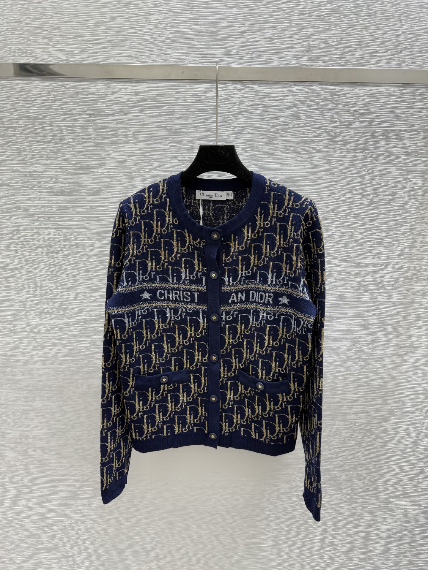 NO:464181,D Home Early Autumn New Style Old Flower Letter Round Neck Knitted Long Sleeve Cardigan Color Royal Blue Size 36.38.40, Dior, Alexander Wang19860909D家 早秋新款 老花字母圆领针织长袖开衫 颜色宝蓝 尺码36.38.40,,dior,alexander wang,Women's clothing