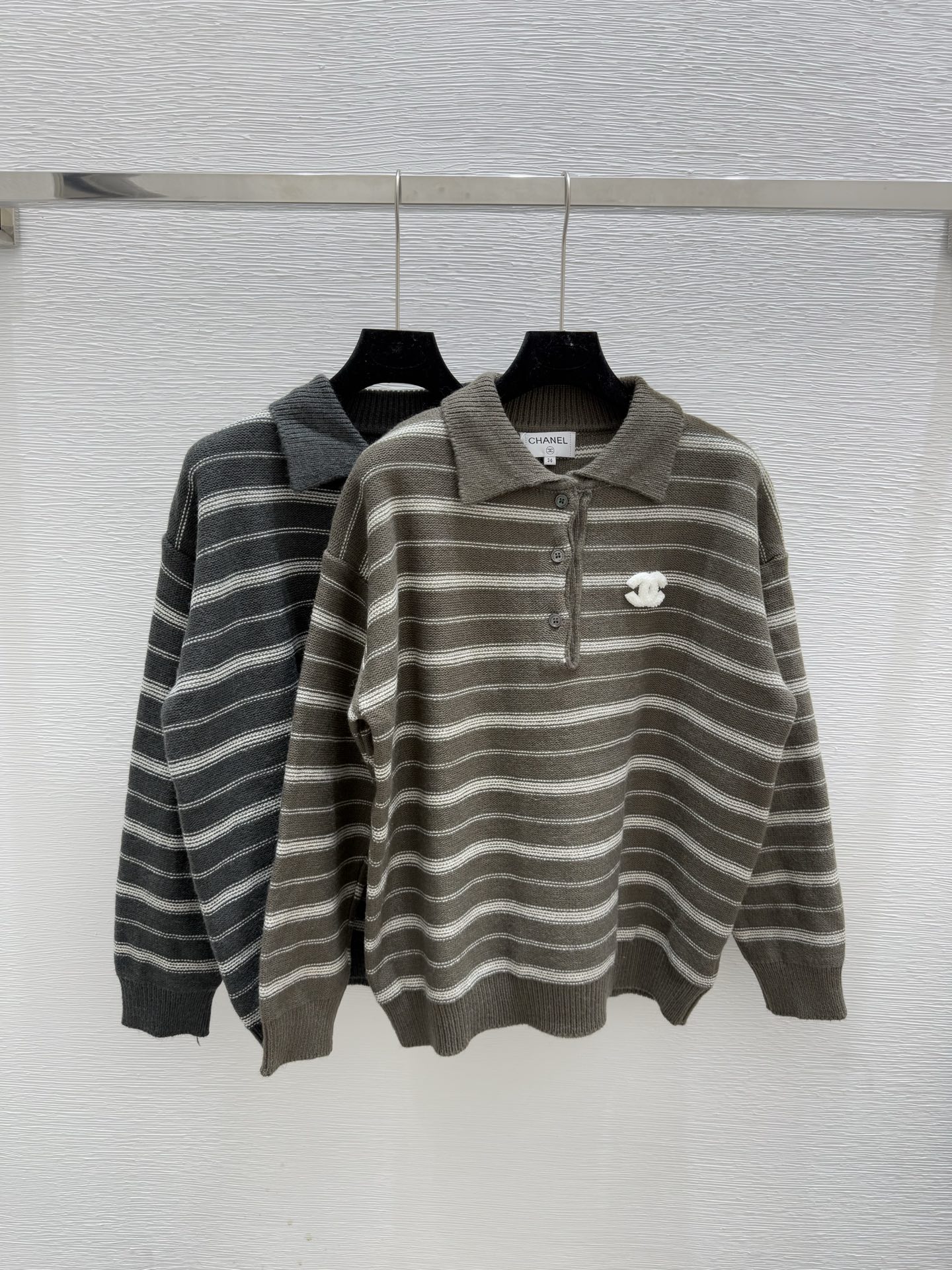 NO:464307,CH Home Early Autumn New Contrast Striped Lapel Knitted Long Sleeve Color Coffee Gray Size 36.38.40,,alexander wang19860909CH家 早秋新款 撞色条纹翻领针织长袖 颜色咖啡 灰色 尺码36.38.40,,alexander wang,Women's clothing