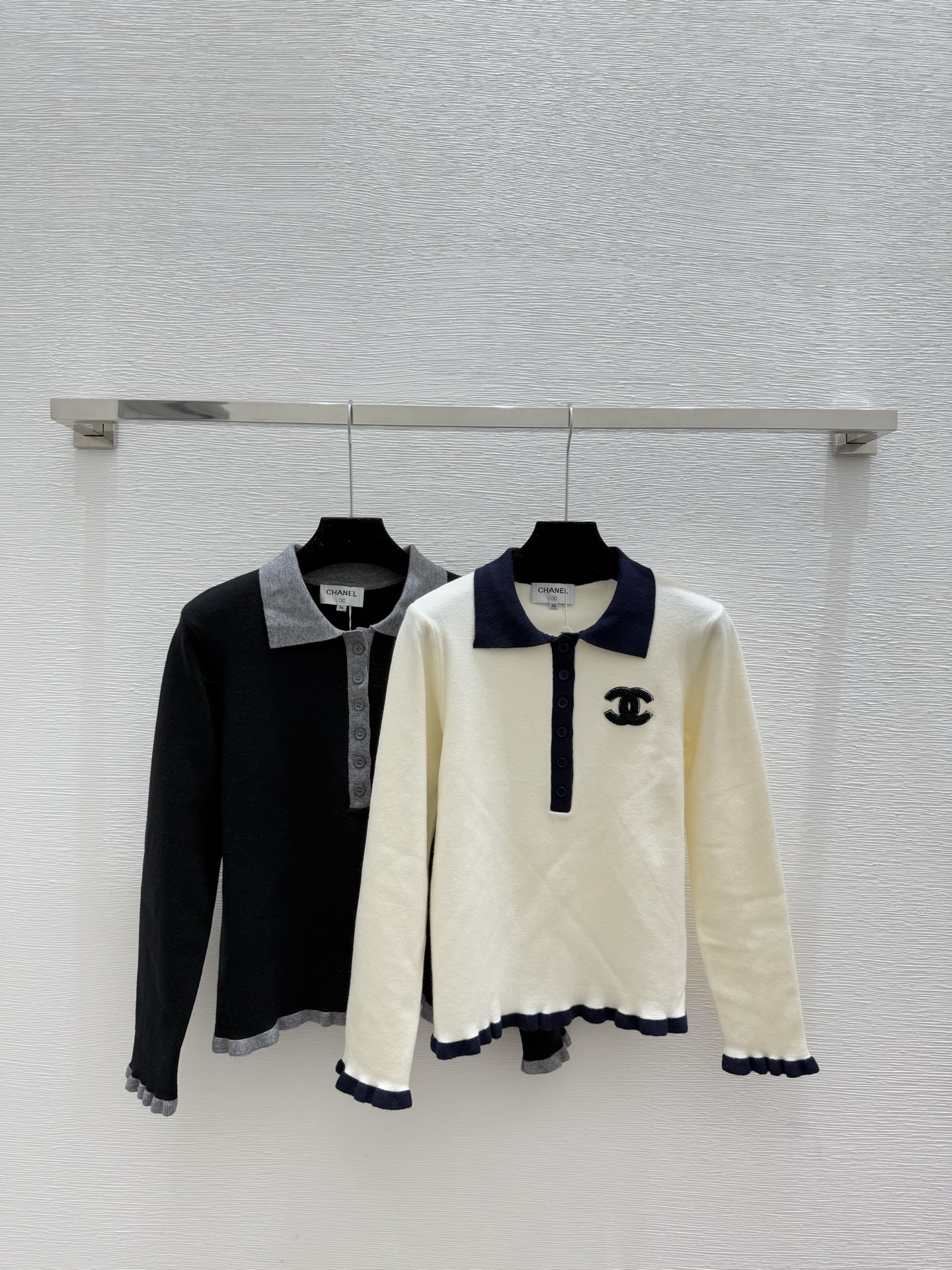 NO:569579,CH Home Early Autumn New Style Contrast Lapel Lace Knitted Long Sleeves Color White Black Size 36.38.40,,alexander wang19860909CH家 早秋新款 撞色翻领花边针织长袖 颜色白色 黑色 尺码36.38.40,,alexander wang,Women's clothing