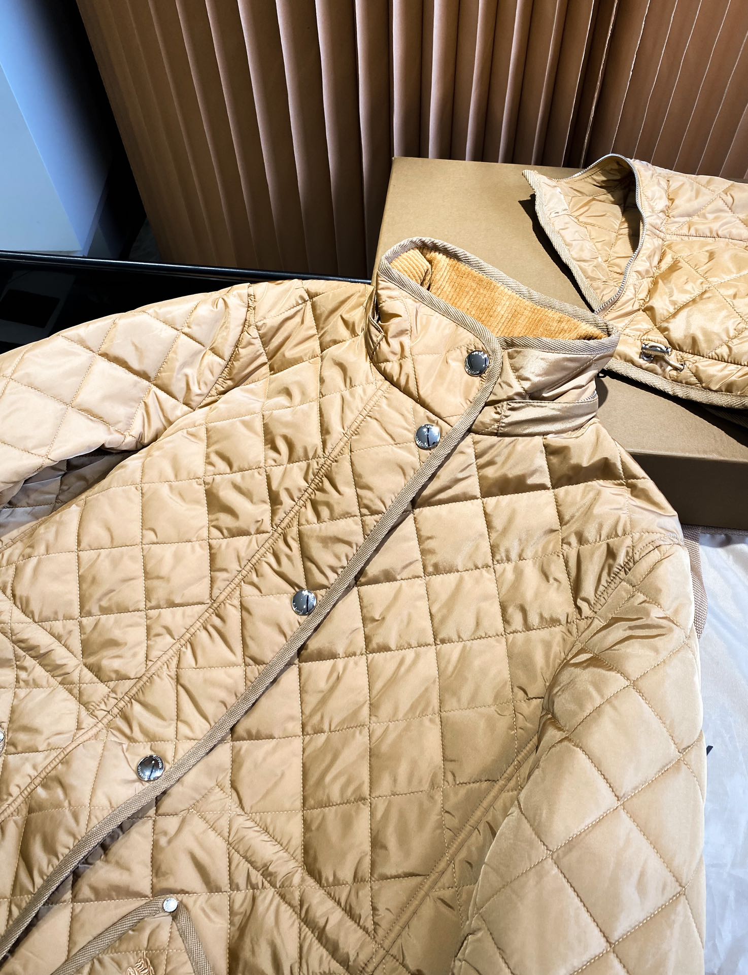 Burberry Women's Diamond Quilted Detachable Hooded Jacket - Versatile Style 2 i1696920302 2522 1