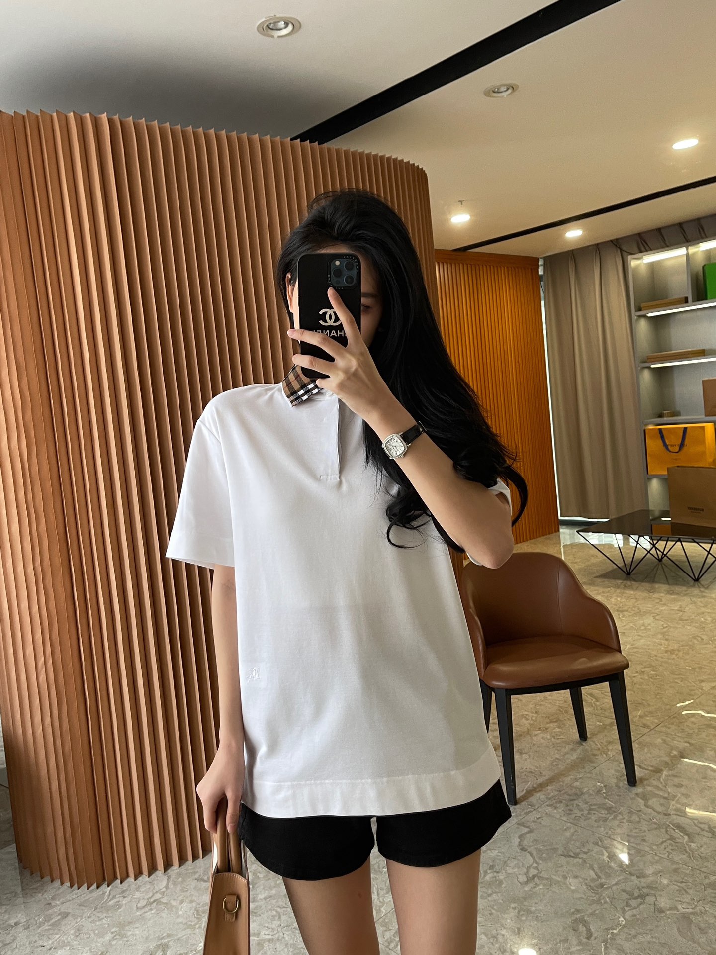 NO:891901,Actual shot of model's white upper body, Burberry-clothing,19860909模特白色上身实拍演绎,博柏利-服装,,Women's clothing