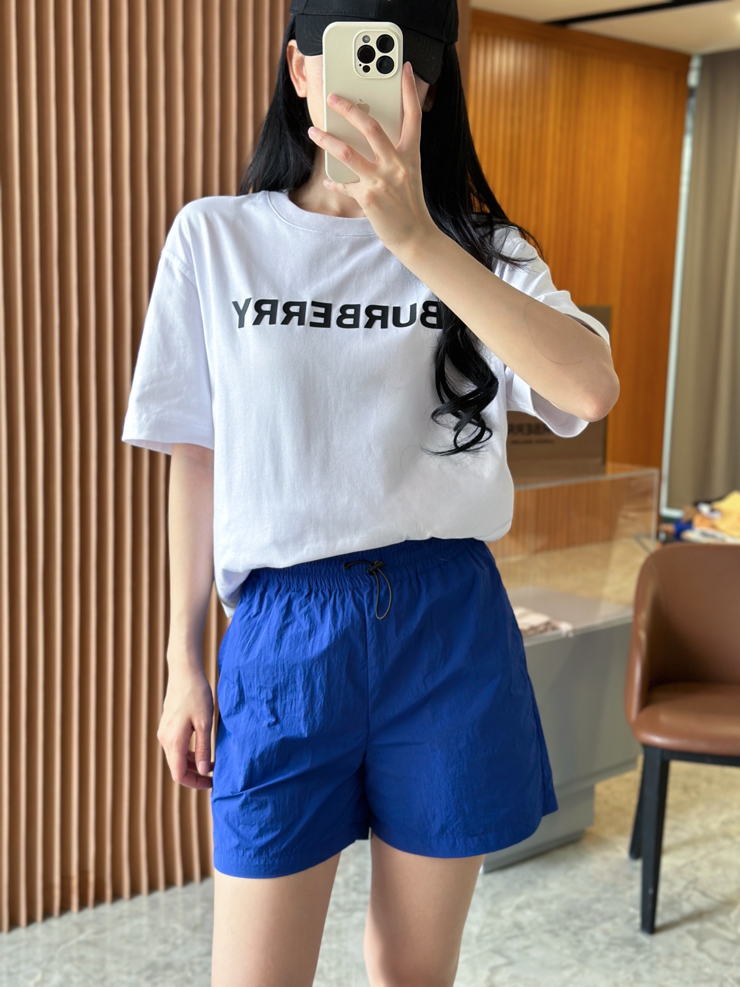 NO:782515,Actual shot of model's blue upper body, Burberry-clothing,19860909模特蓝色上身实拍演绎,博柏利-服装,,Women's clothing