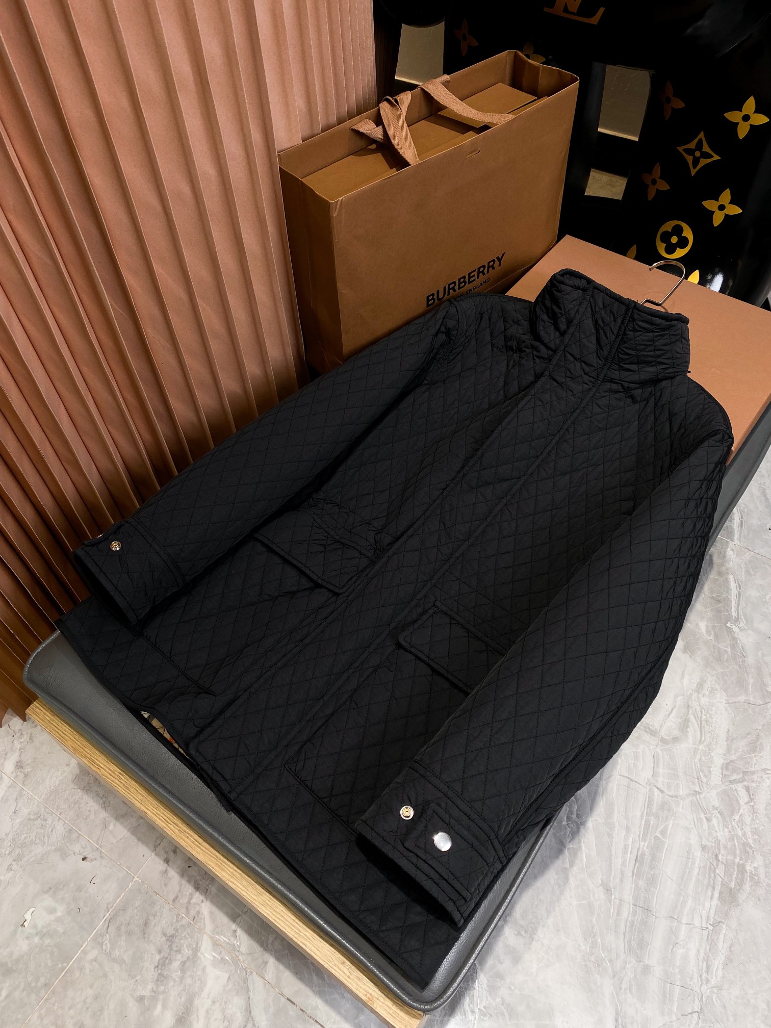 Burberry Quilted Nylon Coat with Check Lining & Embroidered EKD Logo 2 i1726993670 1086 4