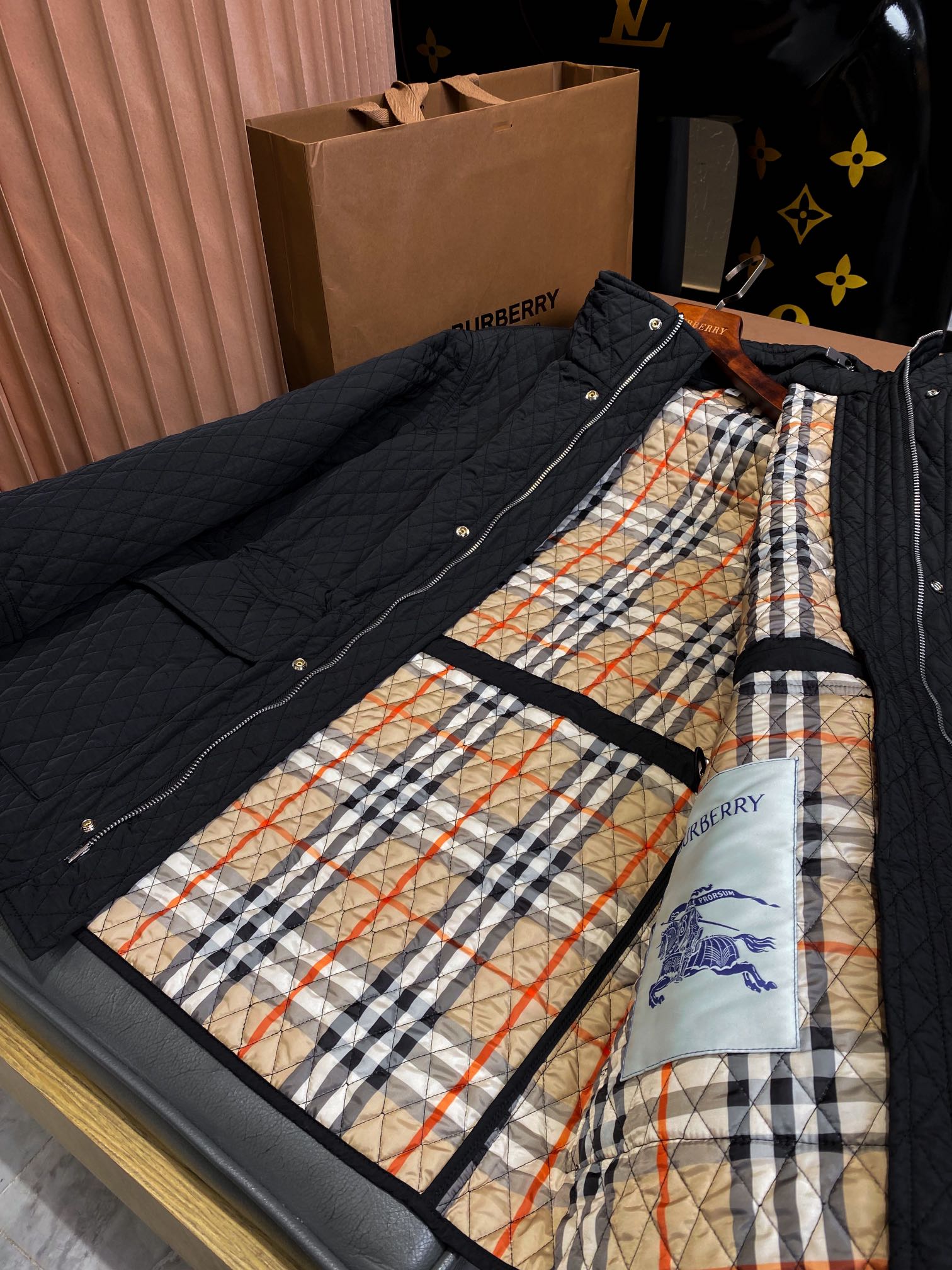 Burberry Quilted Nylon Coat with Check Lining & Embroidered EKD Logo 7 i1726993670 7197 2