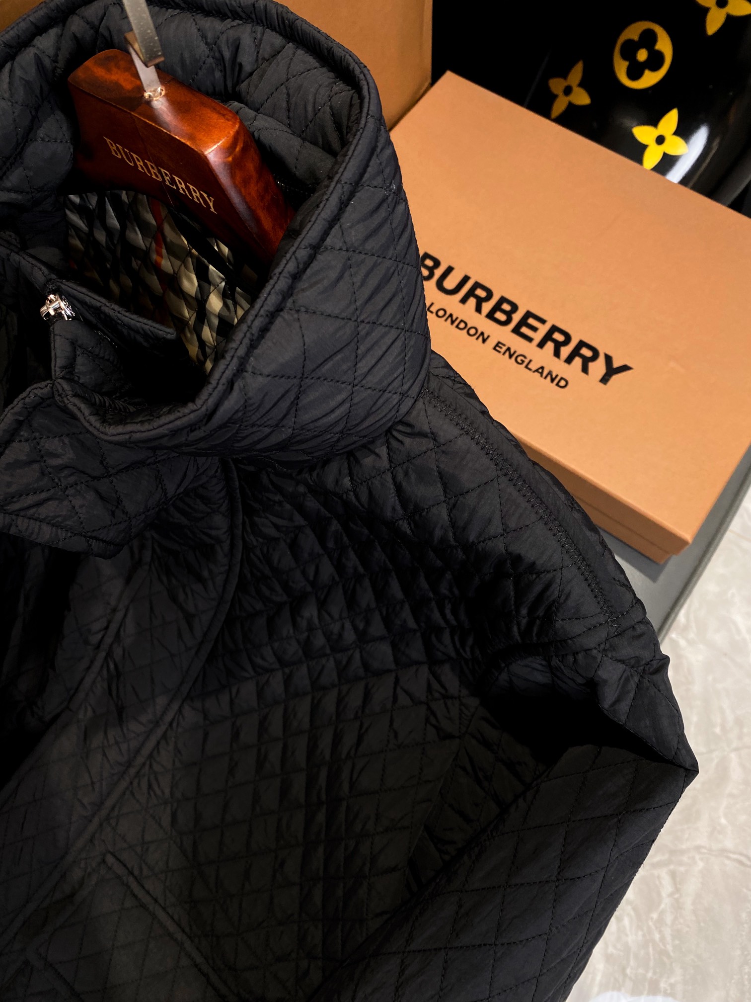 Burberry Quilted Nylon Coat with Check Lining & Embroidered EKD Logo 5 i1726993671 4317 7