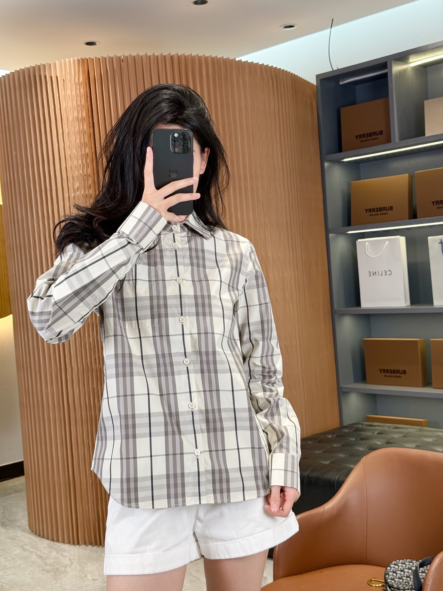 NO:782337,Actual shot of model’s upper body, Burberry-clothing,19860909模特上身实拍演绎,博柏利-服装,,Women's clothing